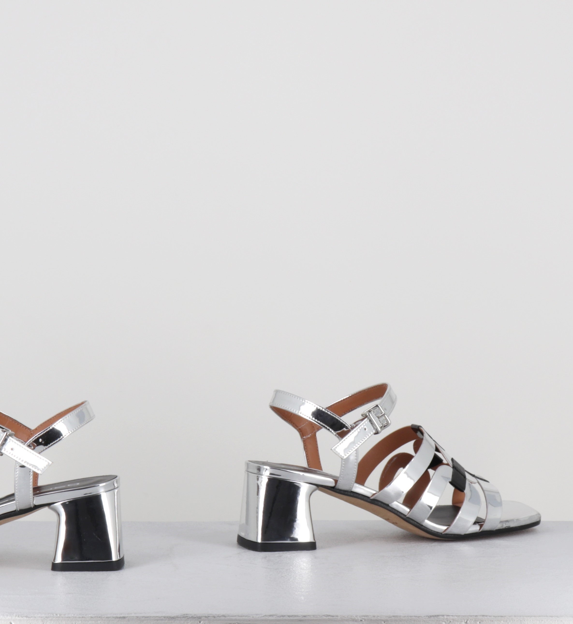 Sandales 60s en cuir argent et noir - REZIO TOP ARGENTO