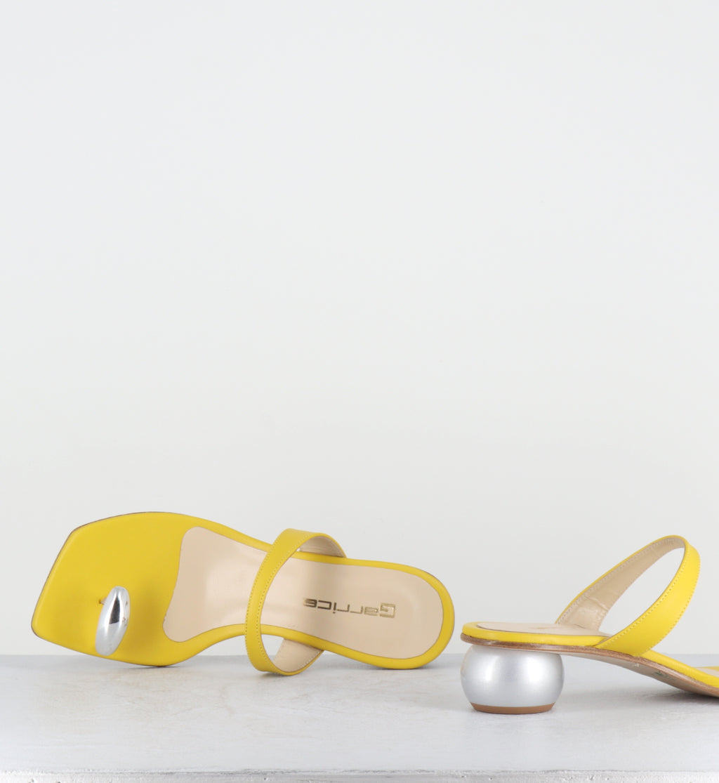 Mules tongs en cuir jaune talon rond - 1839 NAPPA GIALLO