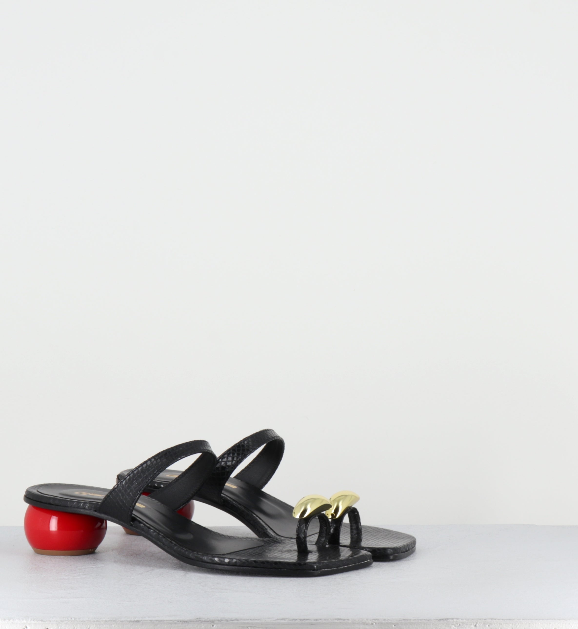 Sandales en cuir noir talon boule rouge - 1839 WIPS NERO