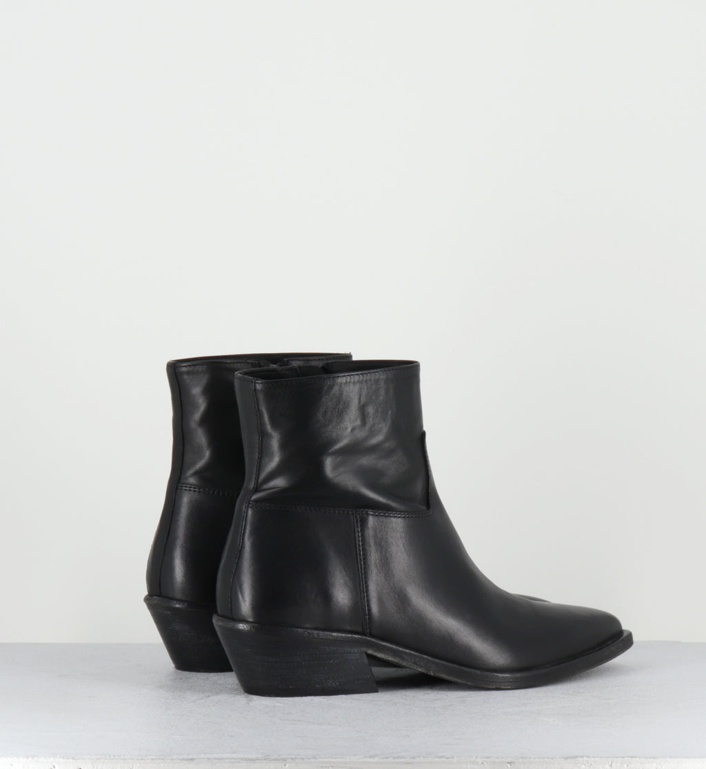 Boots santiags en cuir noir - COLAI ASPORT NERO