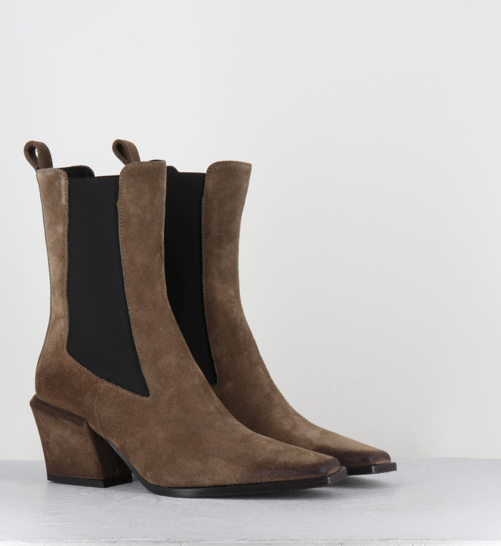 Boots santiags en daim taupe - TALIA CERVO TORTORA