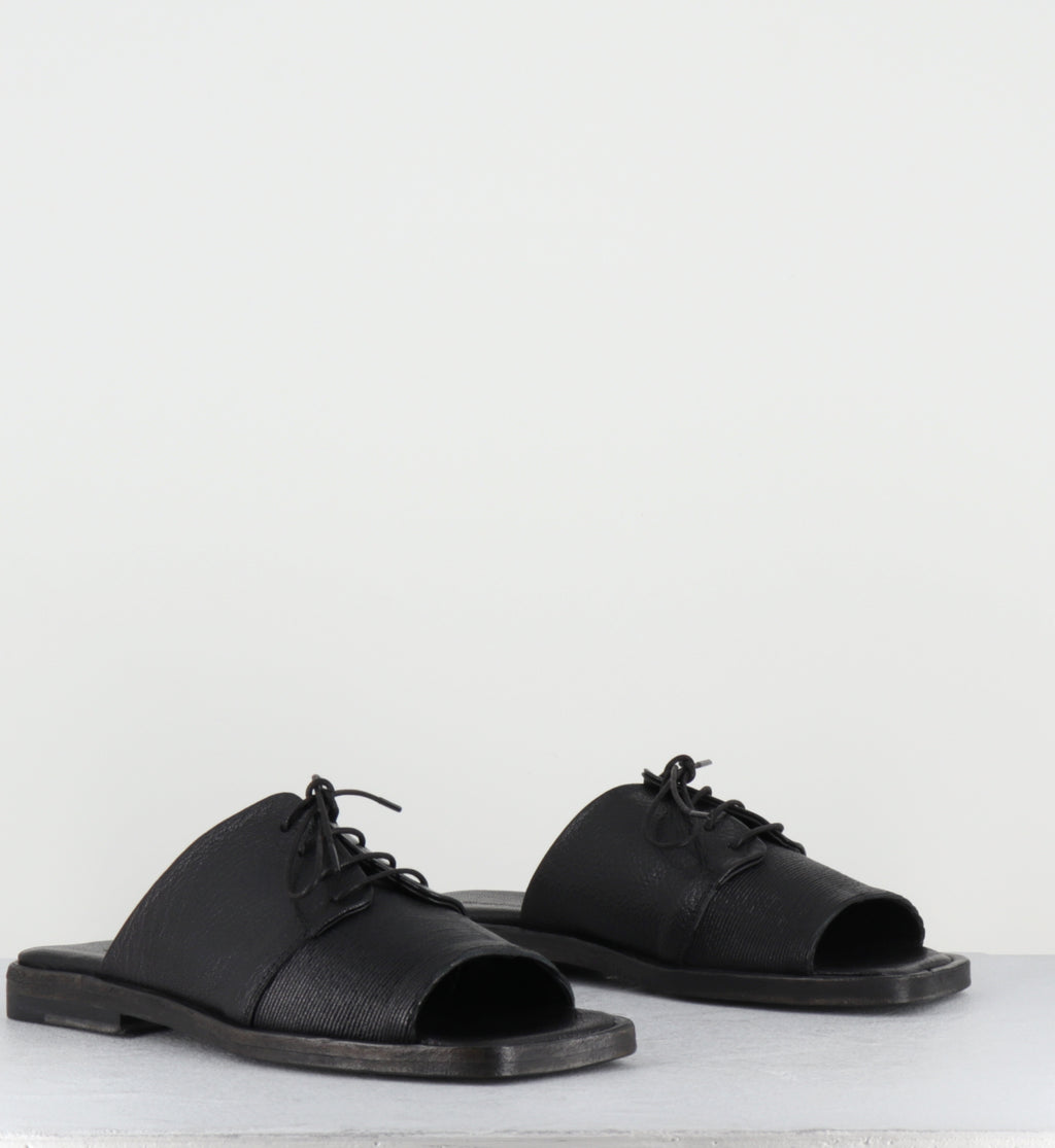 Mules plates en cuir noir à lacets - STRILLA KENYA NERO