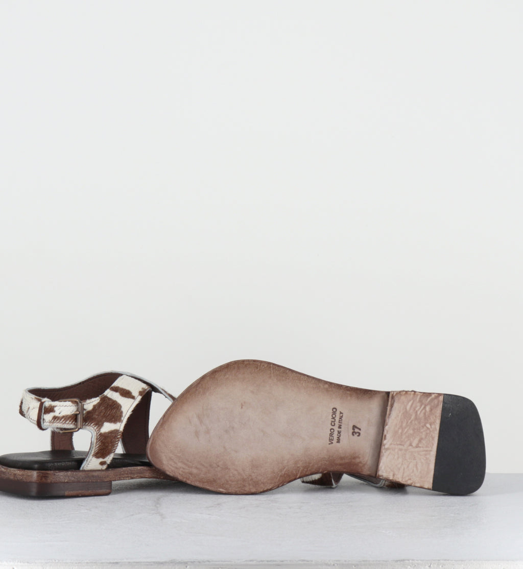 Sandales plates pony vache - TRALI MUCCA EBANO