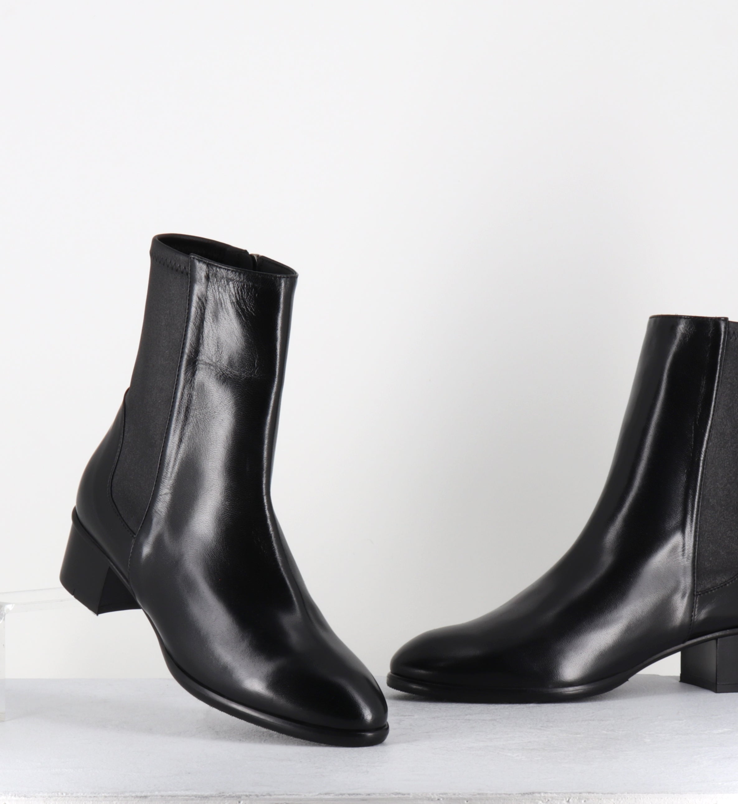 Boots en agneau plongé noir petit talon - GAVEAU LAMB NERA