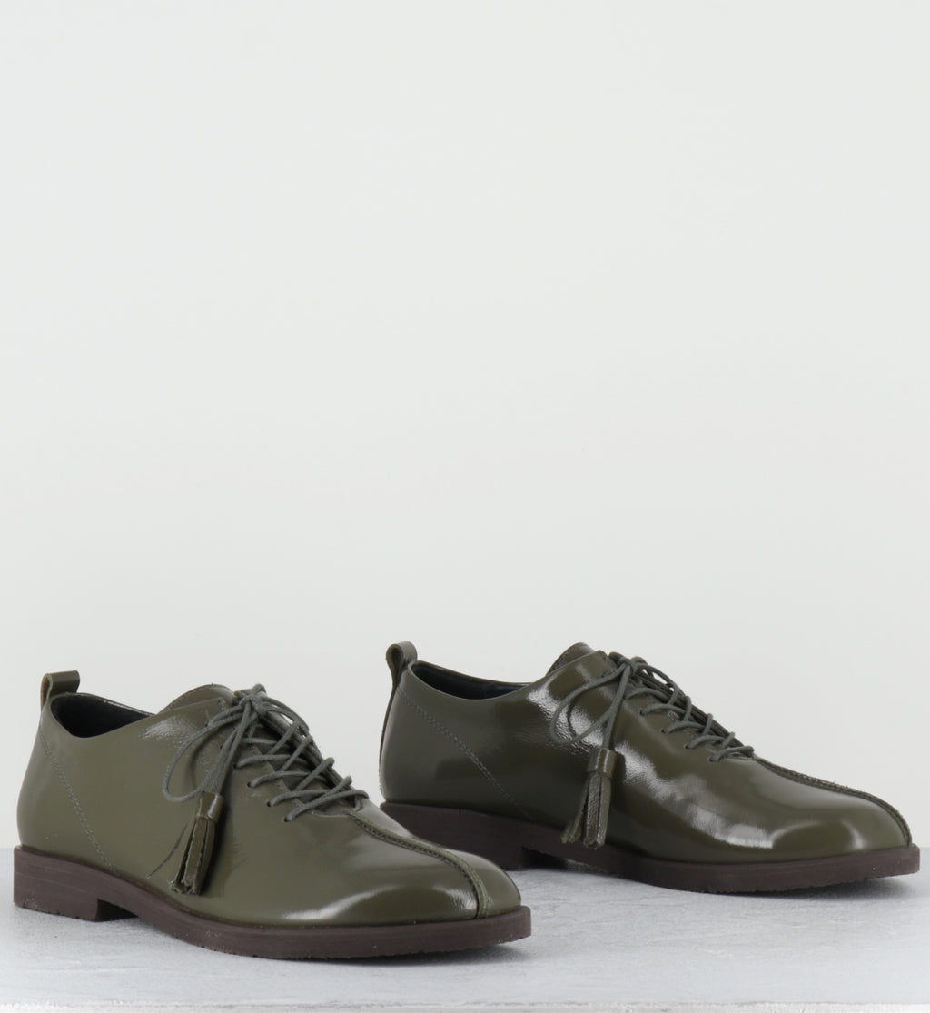 Chaussures à lacets en cuir vernis vert - ONAR NAPLAK MUSHIO