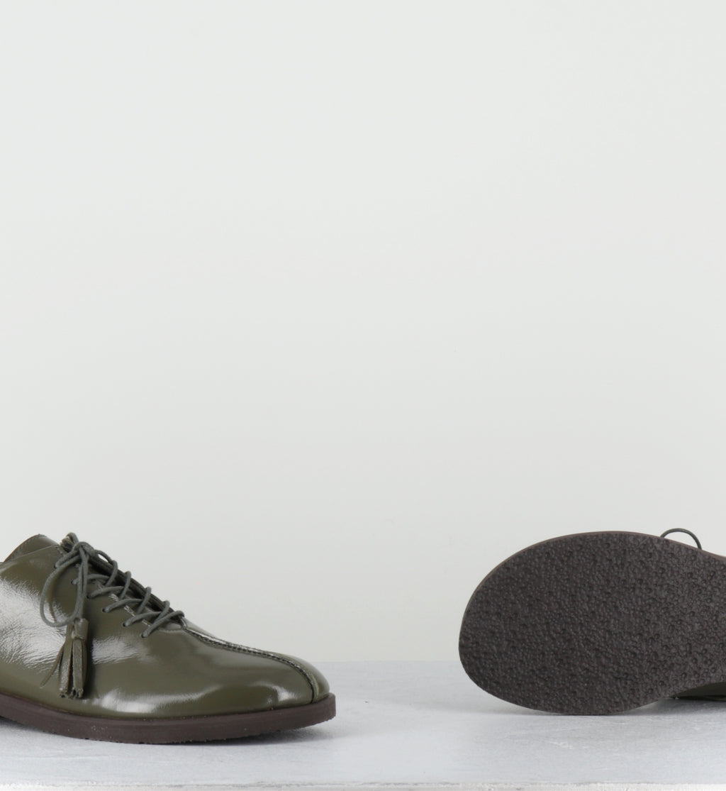 Chaussures à lacets en cuir vernis vert - ONAR NAPLAK MUSHIO