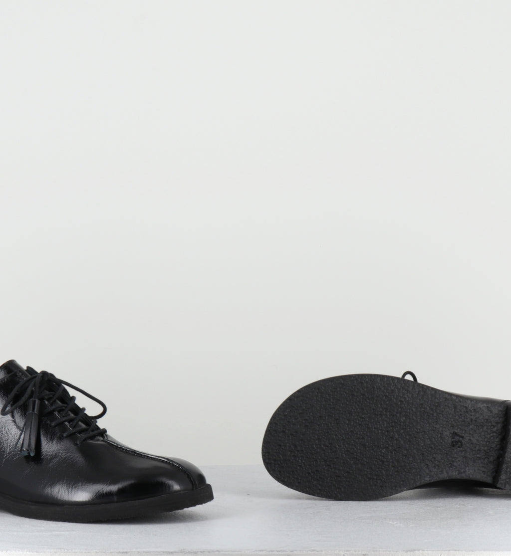 Chaussures à lacets en cuir vernis noir - ONAR NAPLAK NERO
