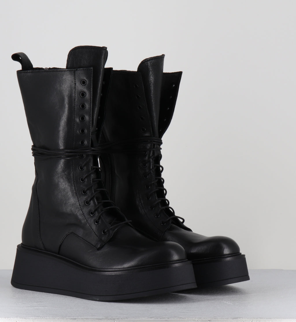 Bottines compensées à lacets en cuir noir - RITA LAVATO NERO