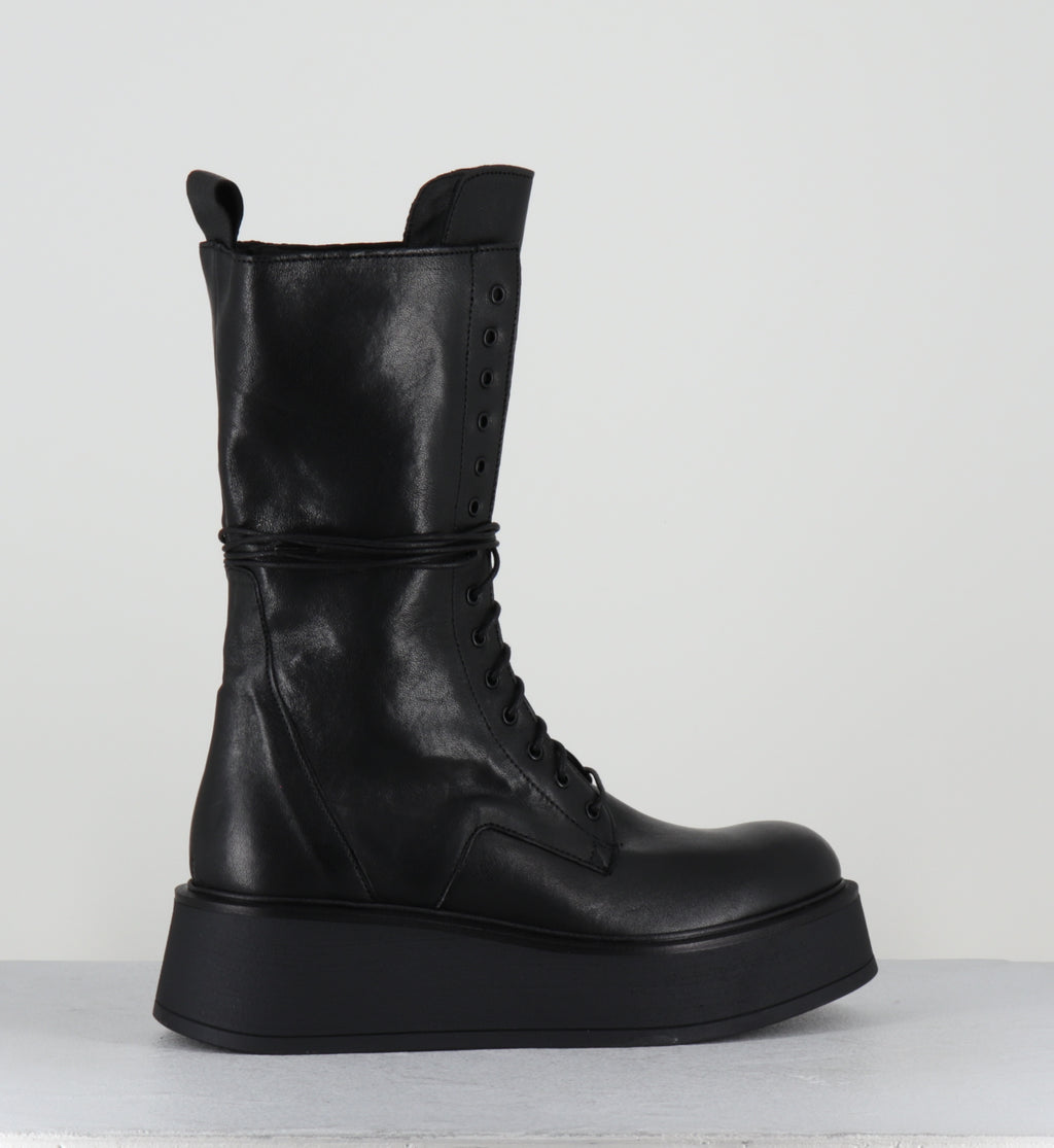 Bottines compensées à lacets en cuir noir - RITA LAVATO NERO
