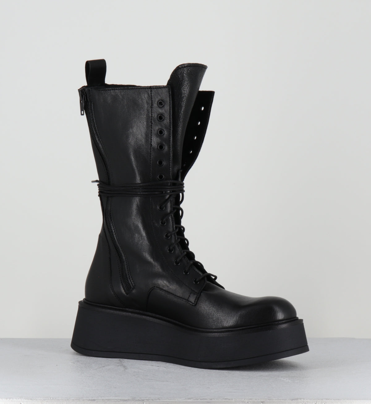 Bottines compensées à lacets en cuir noir - RITA LAVATO NERO