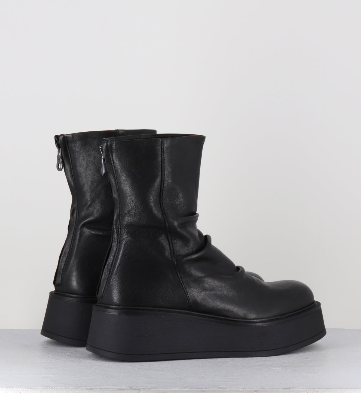 Bottines compensées en cuir noir - ROKAN LAVATO NERO