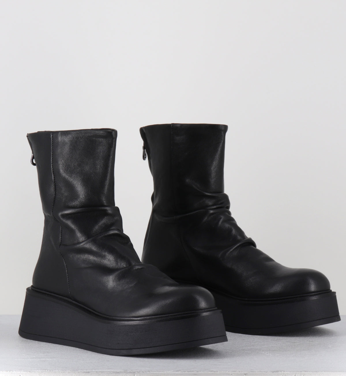 Bottines compensées en cuir noir - ROKAN LAVATO NERO