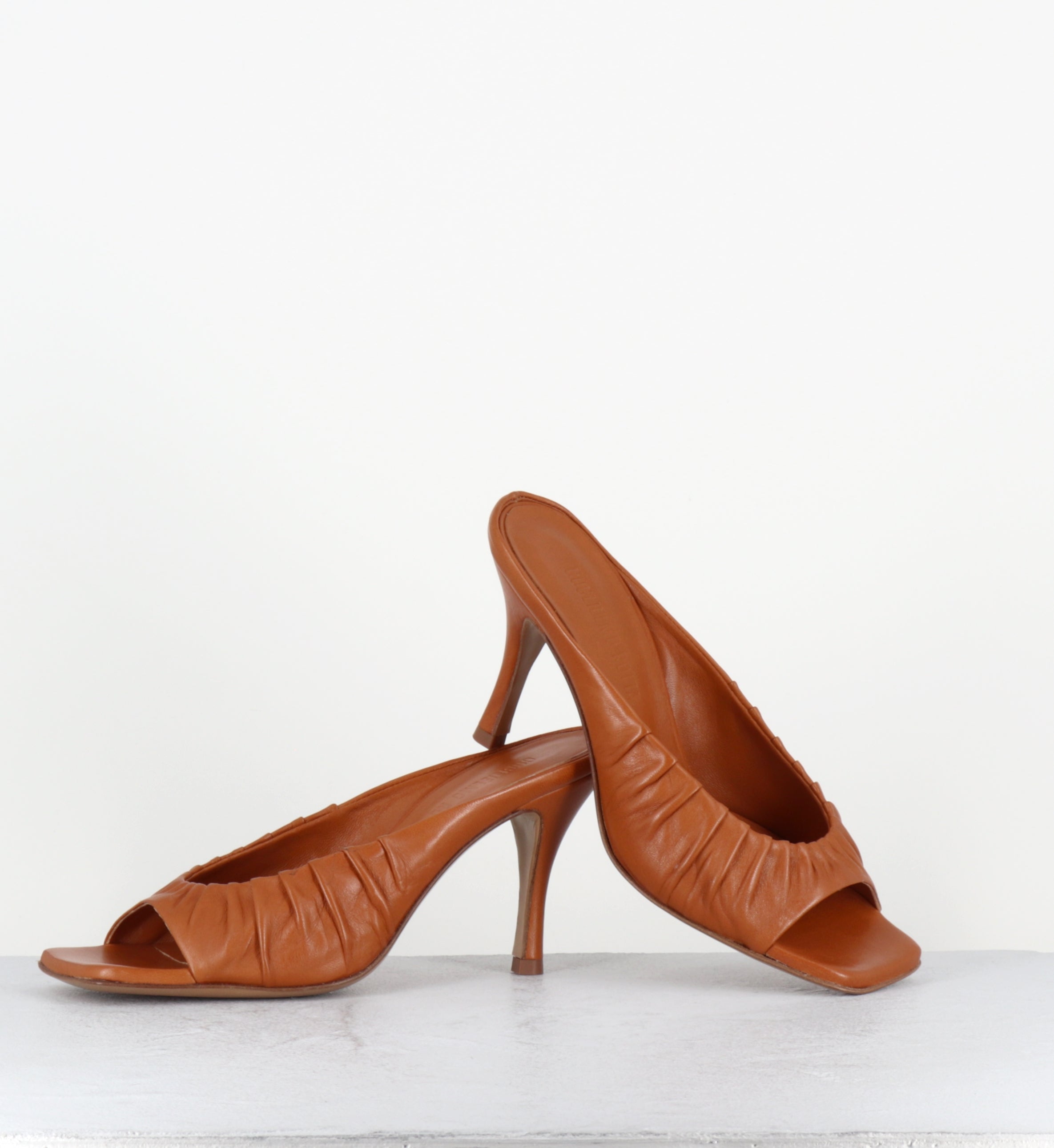 Mules en cuir camel talon haut - ADELISE NAPPA SADDLE