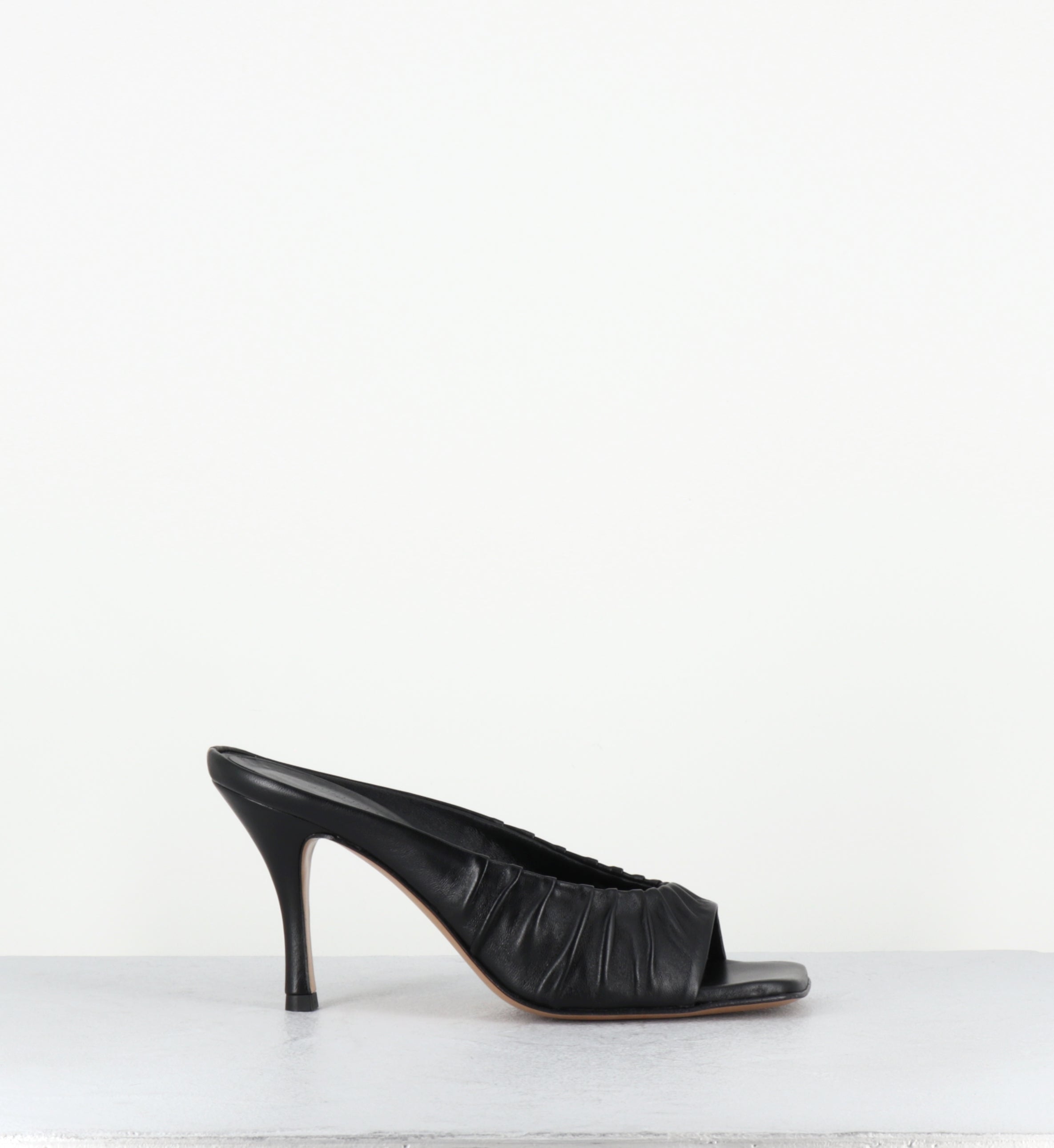 Mules en cuir noir talon haut - ADELISE NAPPA BLACK