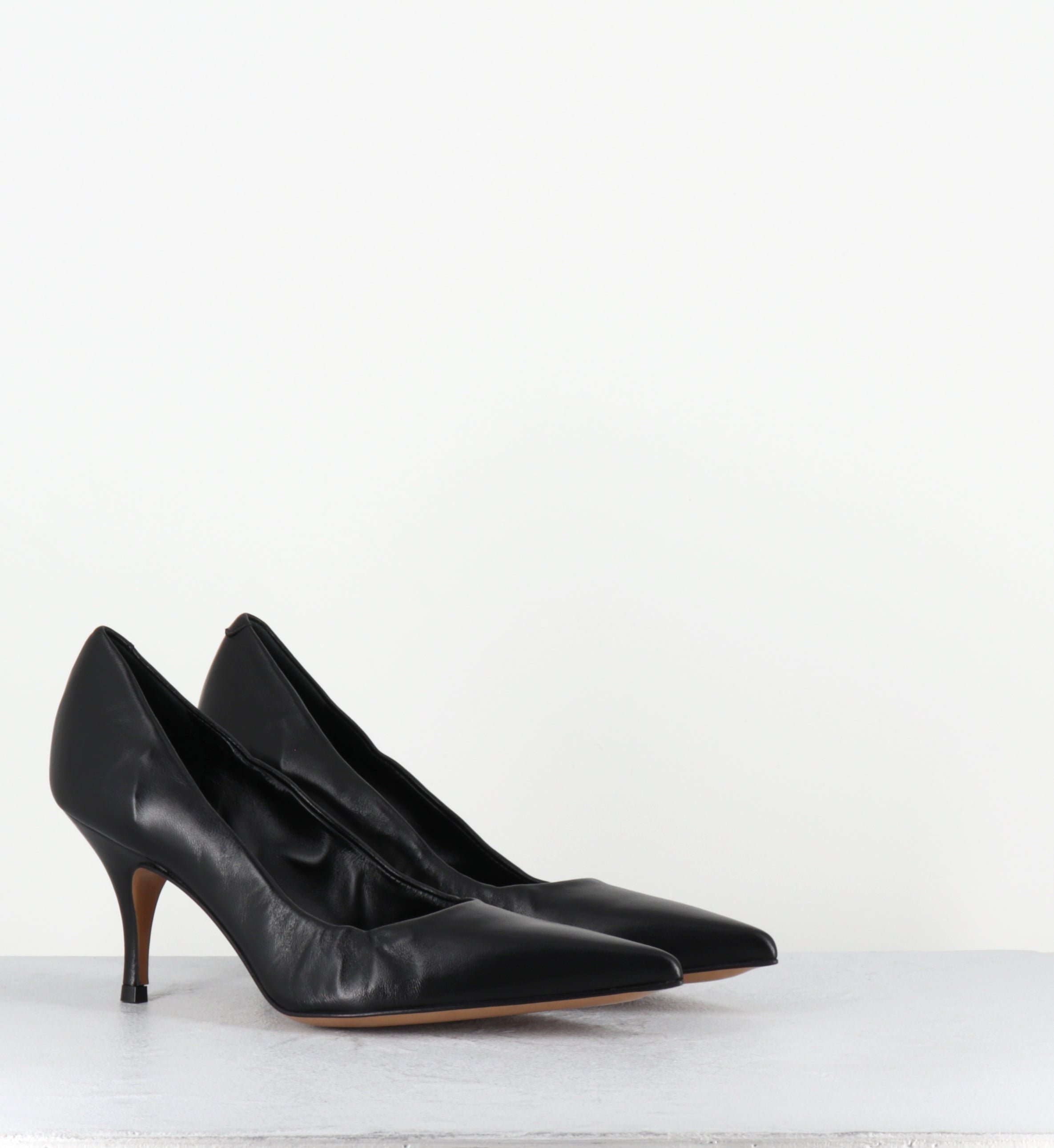 Escarpins en cuir noir pointus - ALESIA NAPPA BLACK