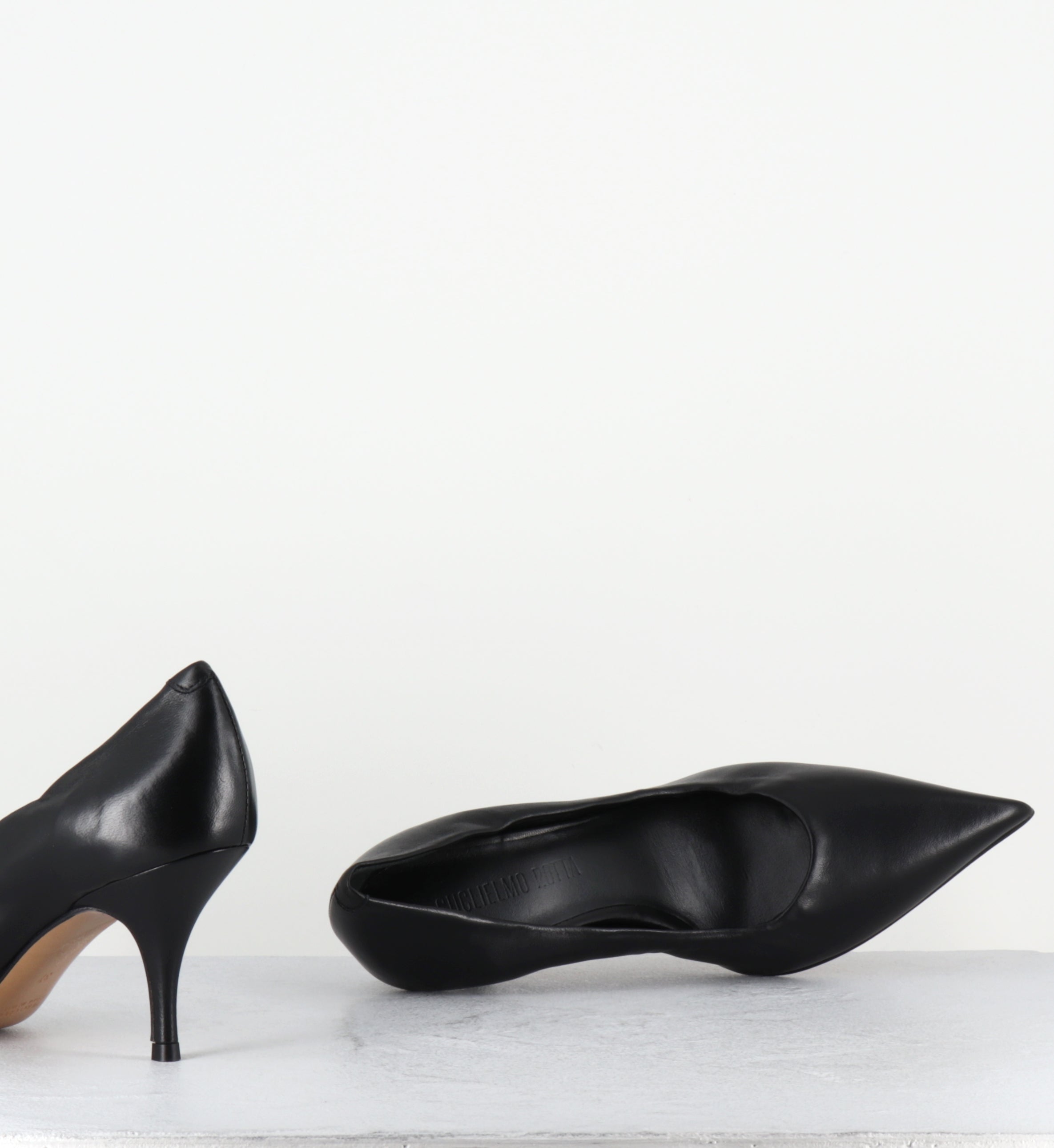 Escarpins en cuir noir pointus - ALESIA NAPPA BLACK