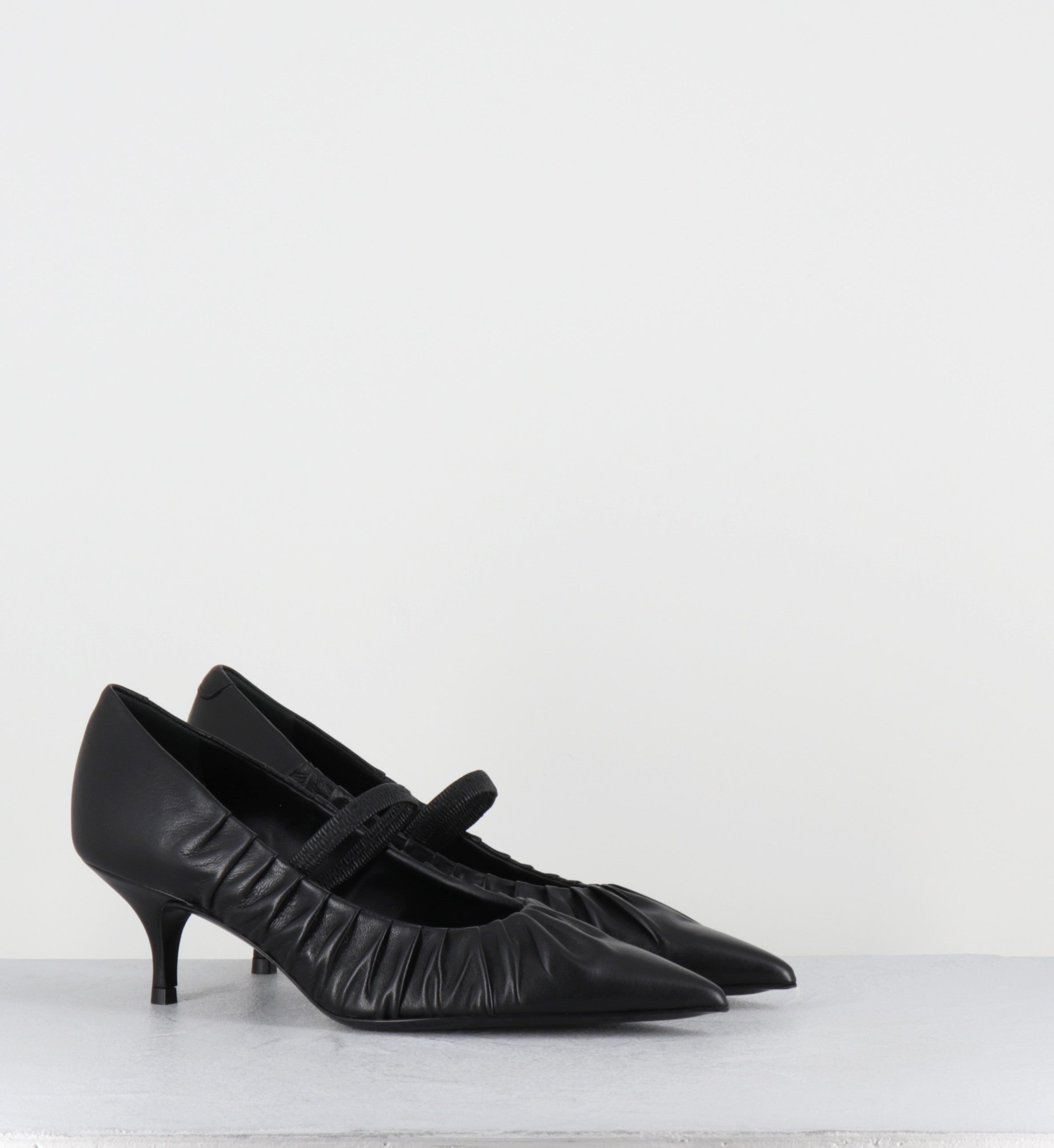 Escarpins en cuir plissé noir petit talon - ARAMIS NAPPA NERO