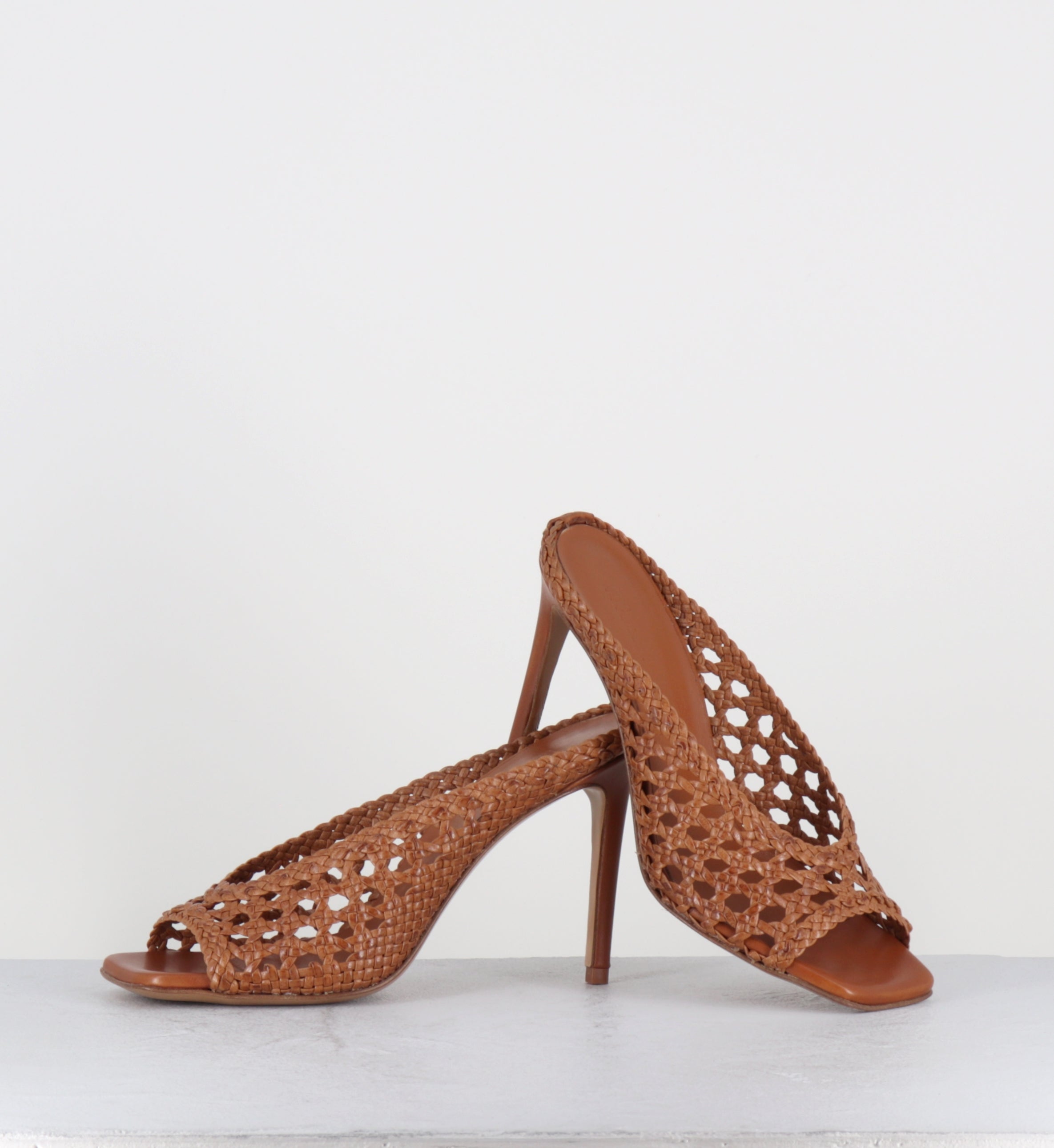 Mules à talon haut en cuir tressé camel - FEBE REGILLA SADDLE