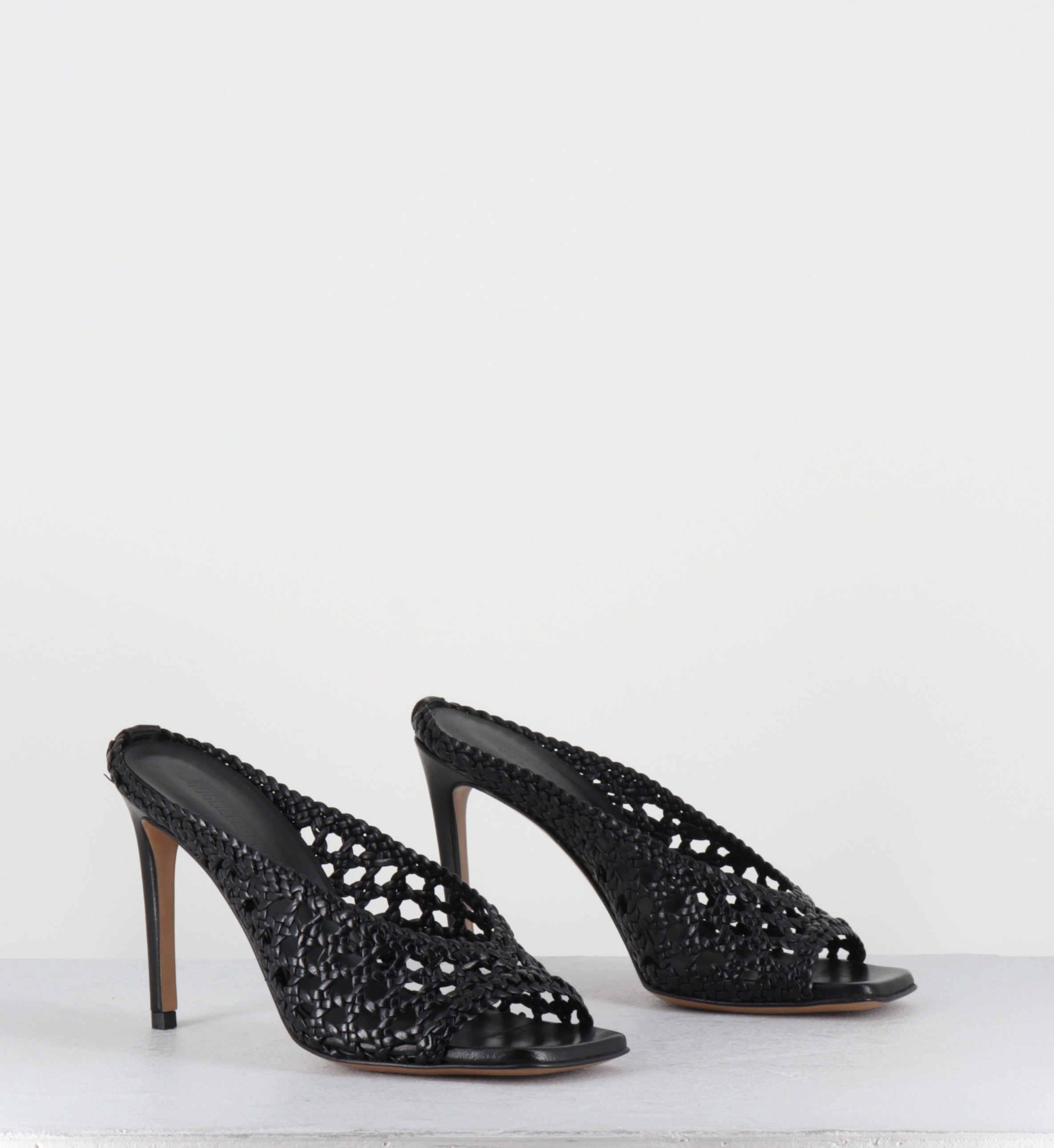 Mules à talon haut en cuir tressé noir - FEBE REGILLA BLACK