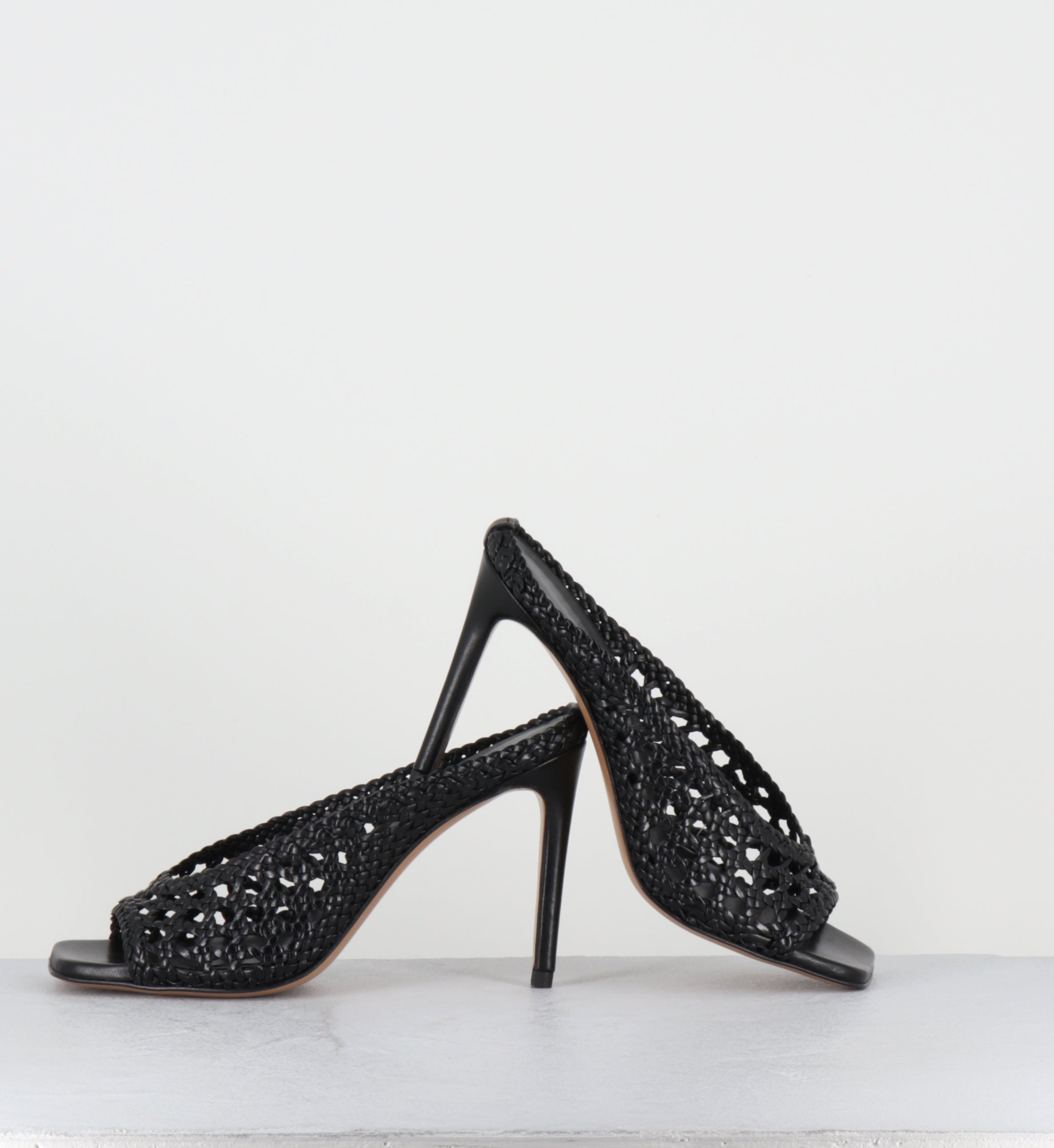 Mules à talon haut en cuir tressé noir - FEBE REGILLA BLACK