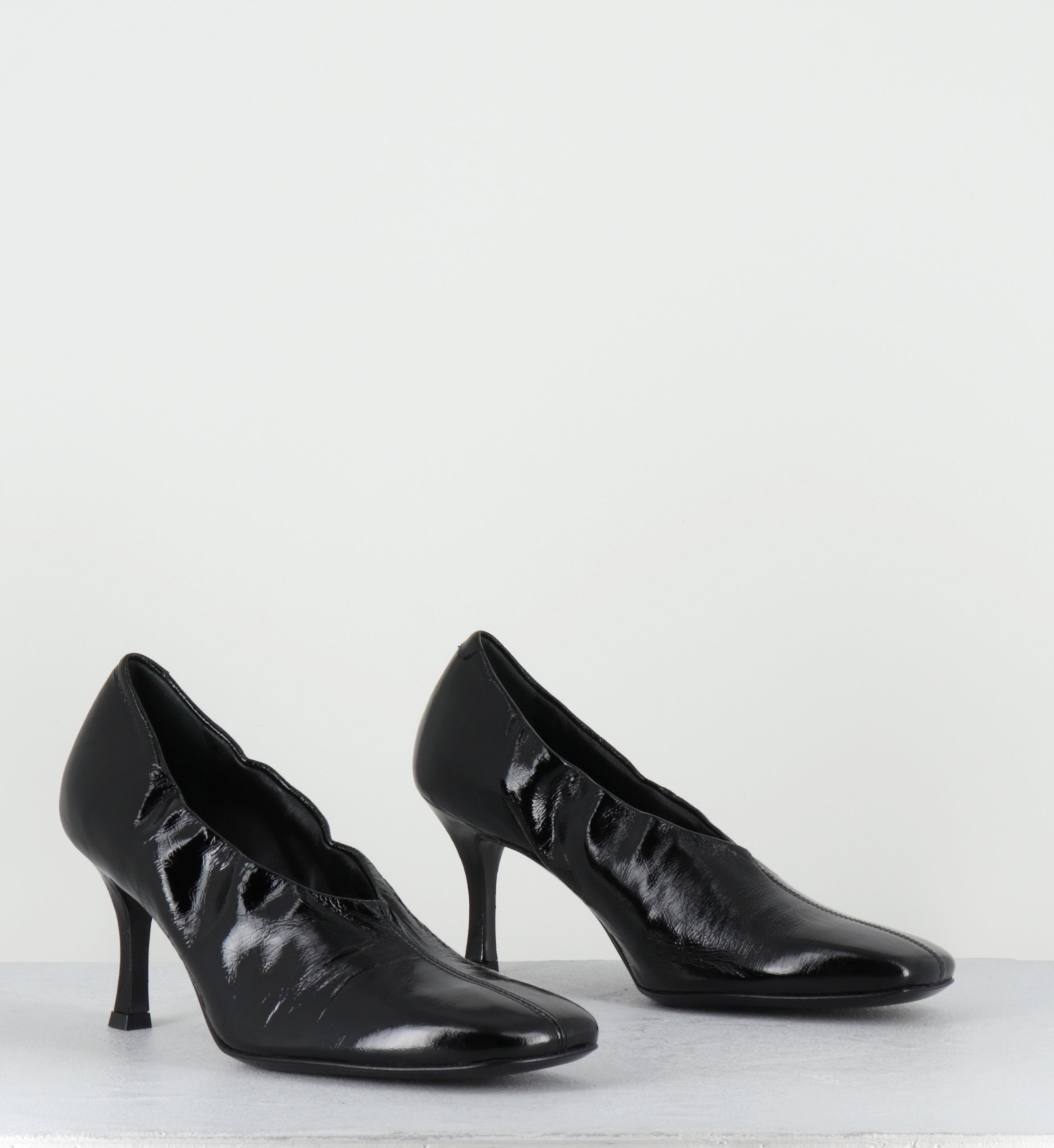 Escarpins à talon en cuir noir - MAE CANNES BLACK