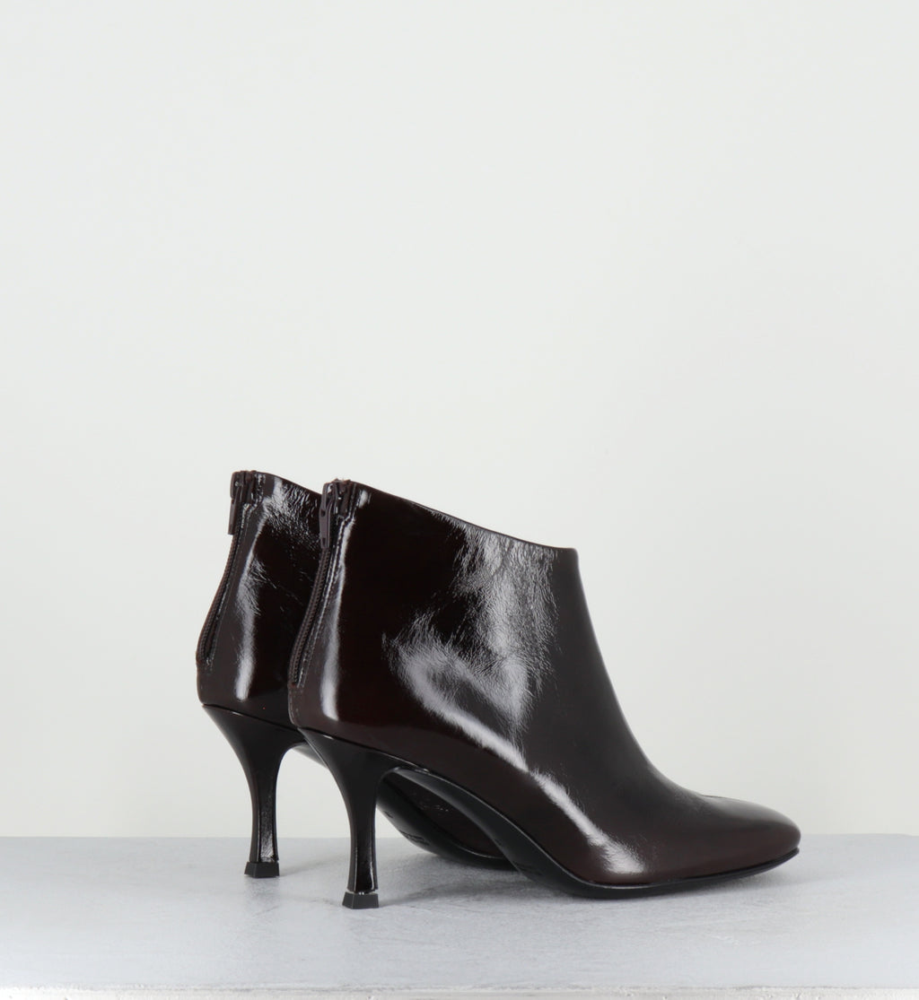 Boots coutes à talon en cuir marron - MARVIN CANNES CHOCOLATE