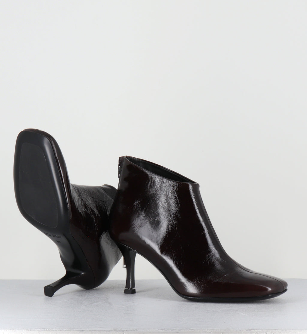 Boots coutes à talon en cuir marron - MARVIN CANNES CHOCOLATE