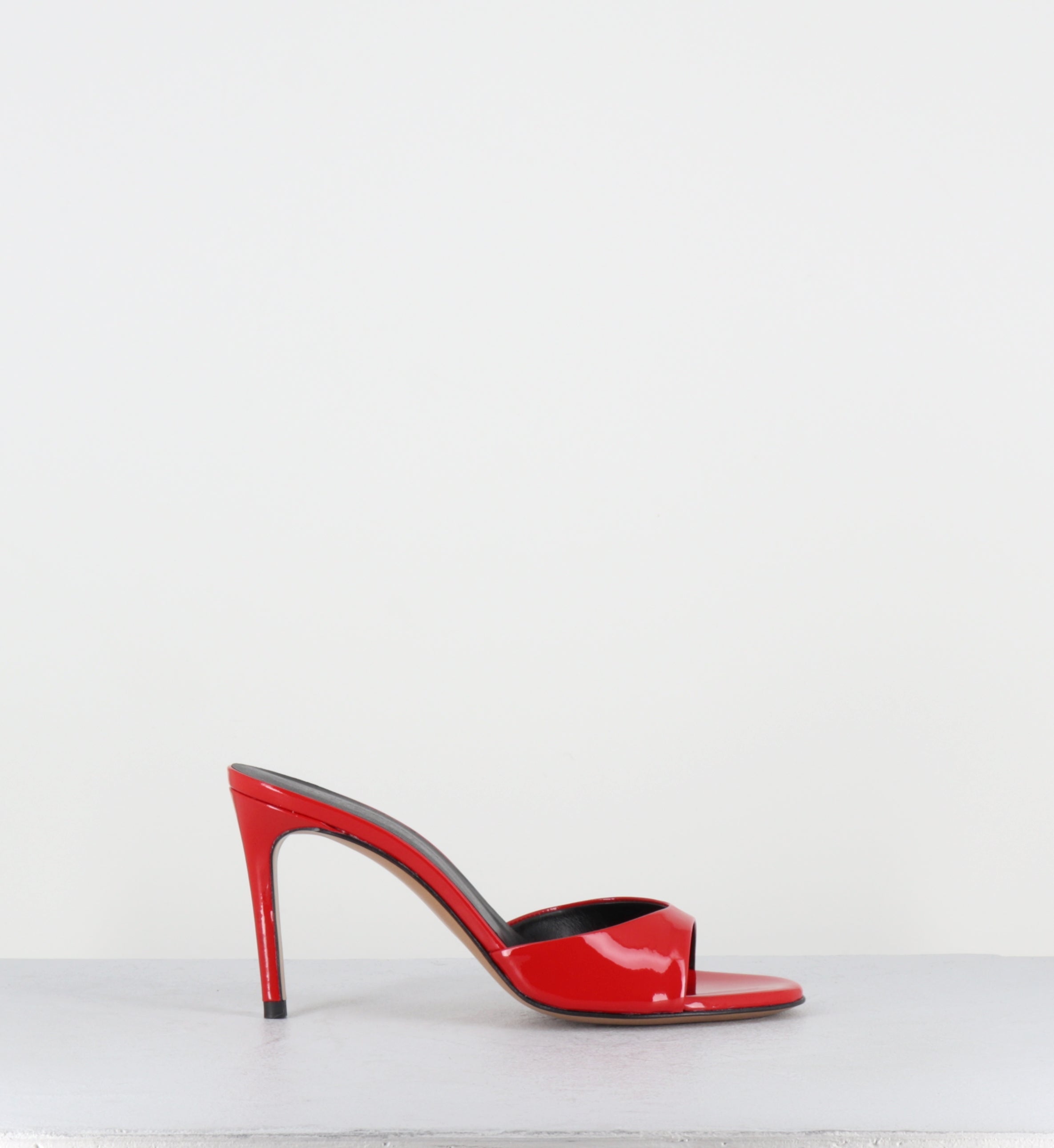 Mules à talon en cuir vernis rouge - MAYLIS VERNICE RED