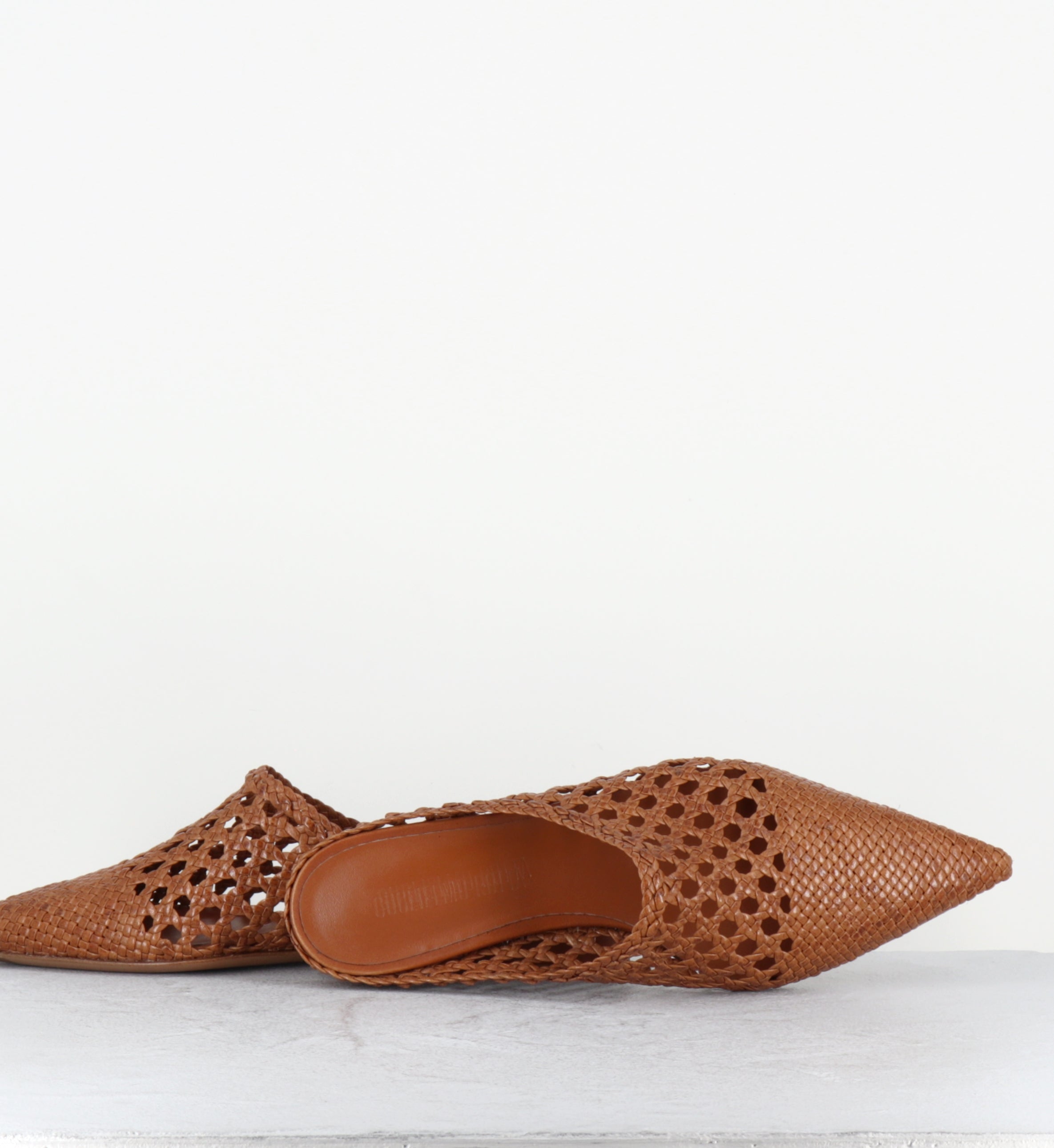 Mules pointues en cuir tressé camel - THESSALY REGILLA SADDLE