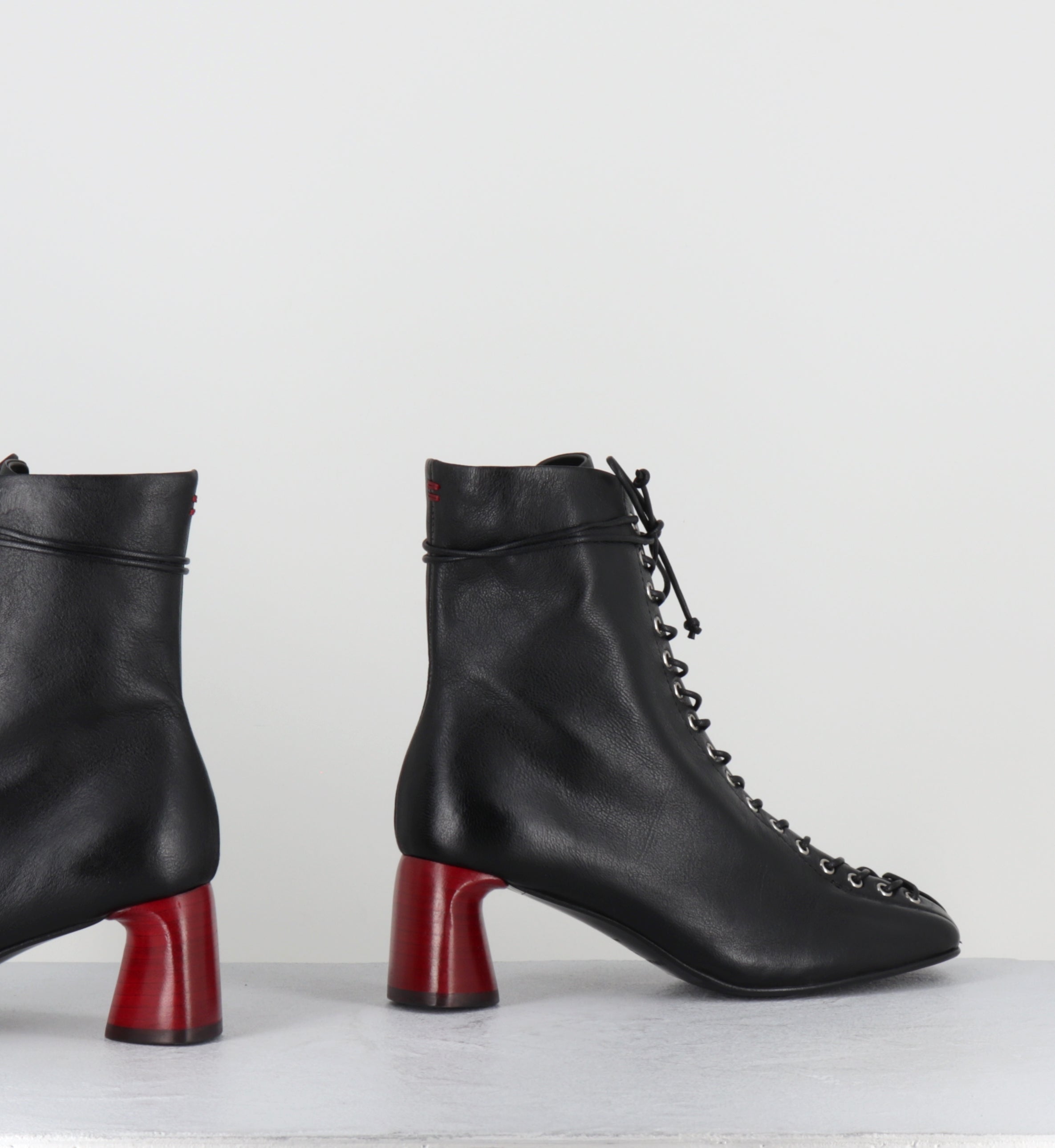 Boots à lacets en cuir noir talon rouge - CAMI19 WASH NERO