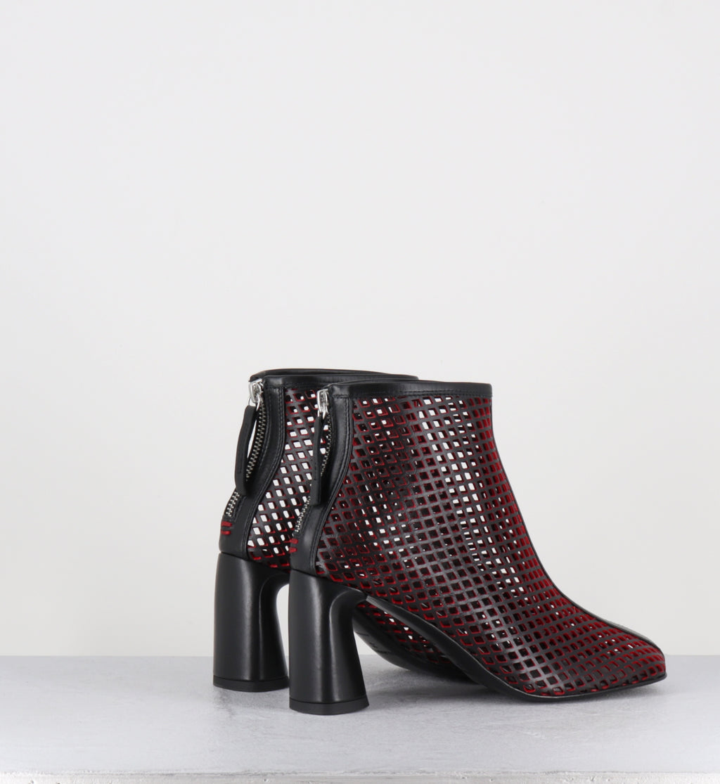 Boots en cuir ajouré noir et rouge - DOTTY06 LASERCUT NERO