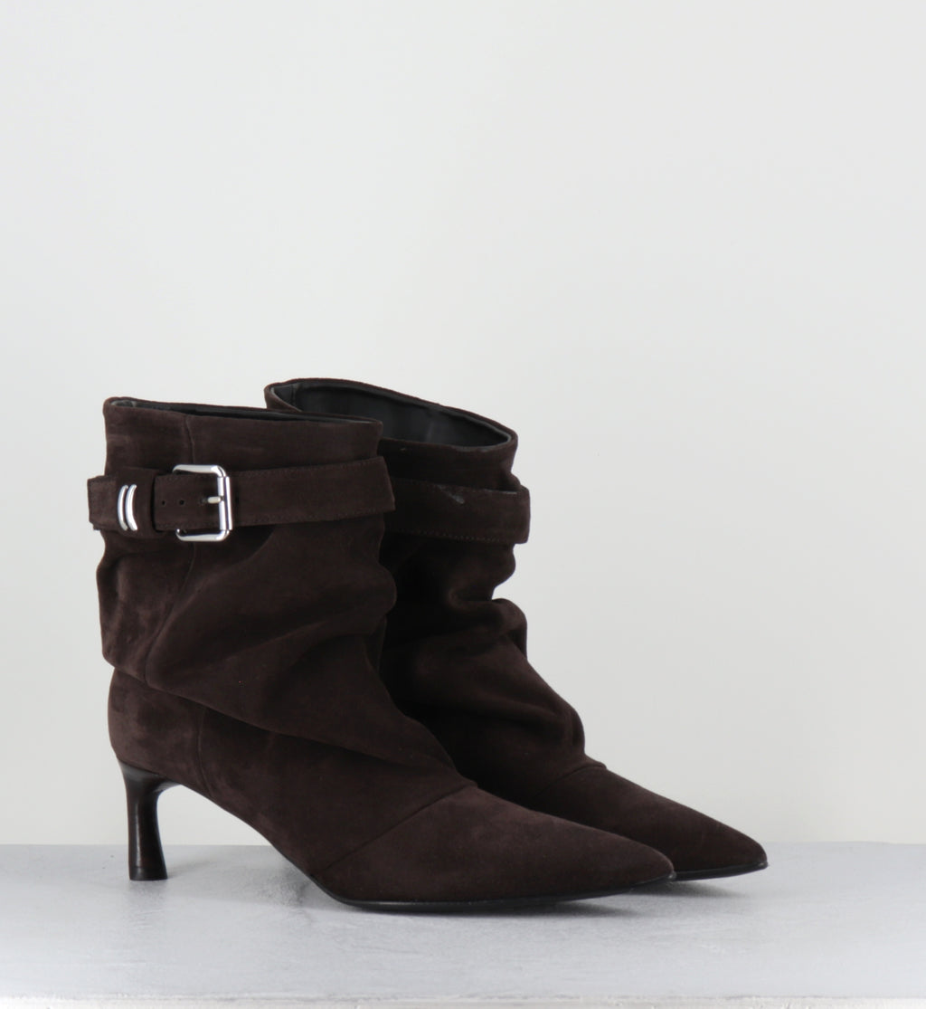 Boots pointues en daim marron - JADE18 VELOUR T MORO