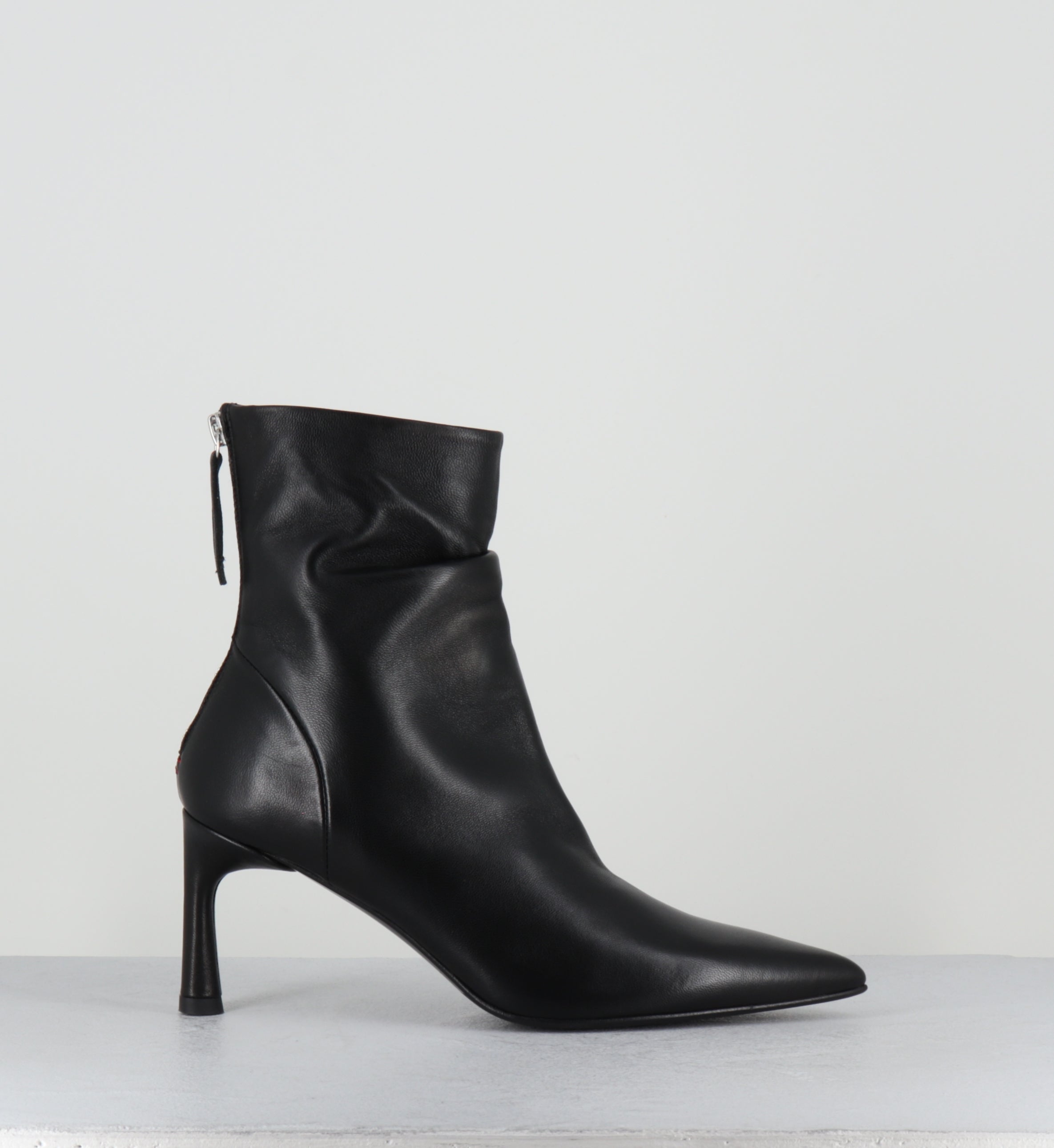 Bottines pointues en cuir noir - JERA26 BARON NERO