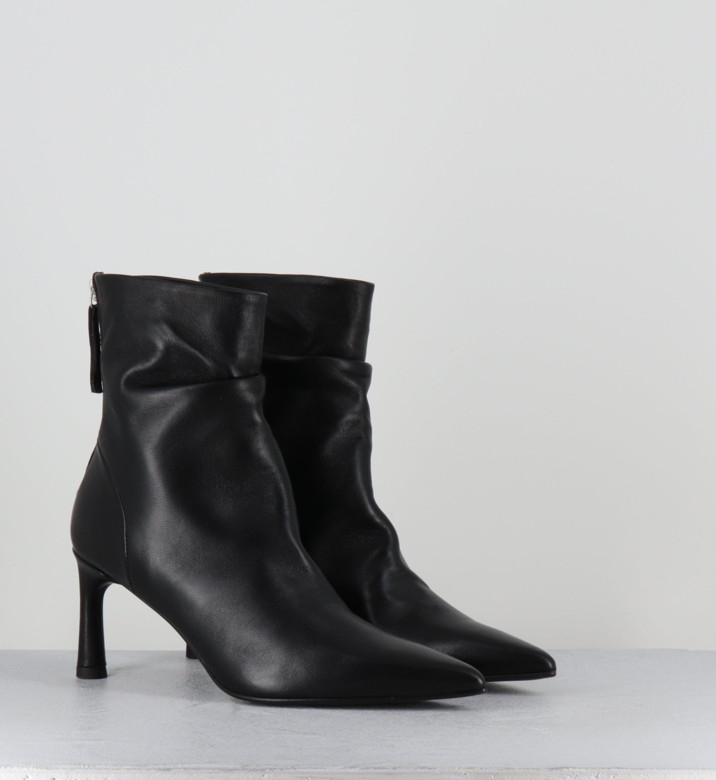 Bottines pointues en cuir noir - JERA26 BARON NERO