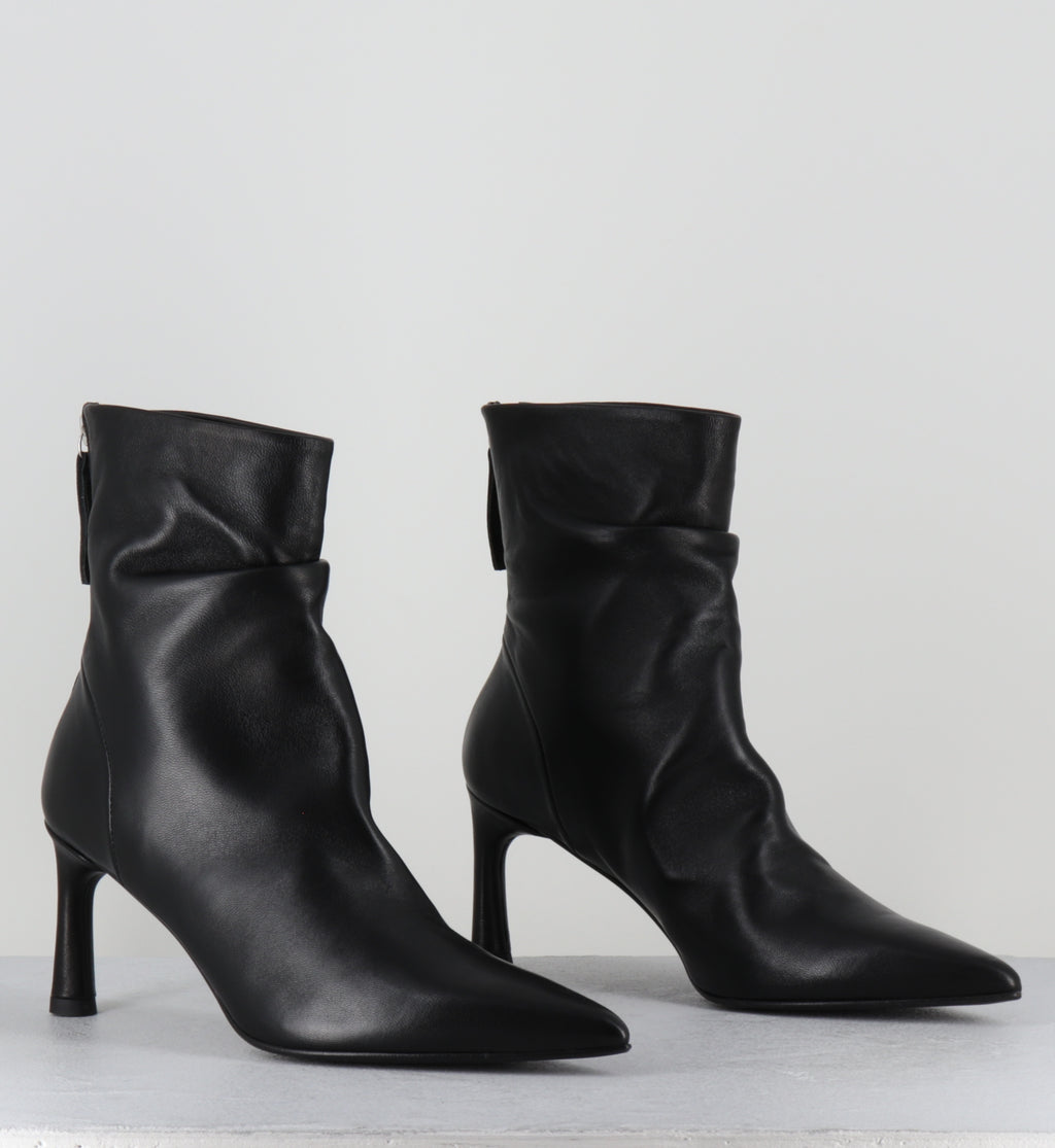 Bottines pointues en cuir noir - JERA26 BARON NERO