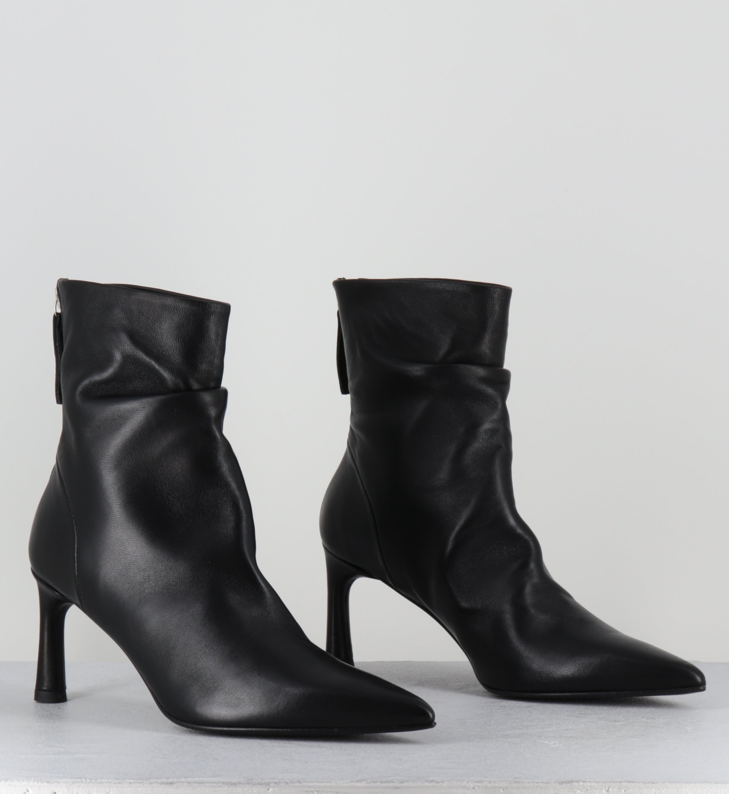 Bottines pointues en cuir noir - JERA26 BARON NERO