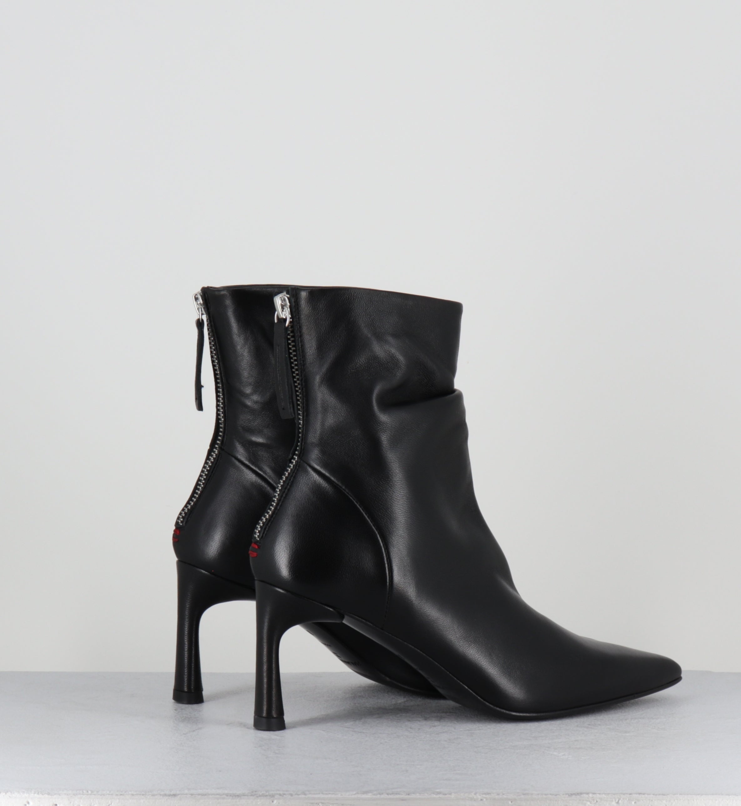 Bottines pointues en cuir noir - JERA26 BARON NERO