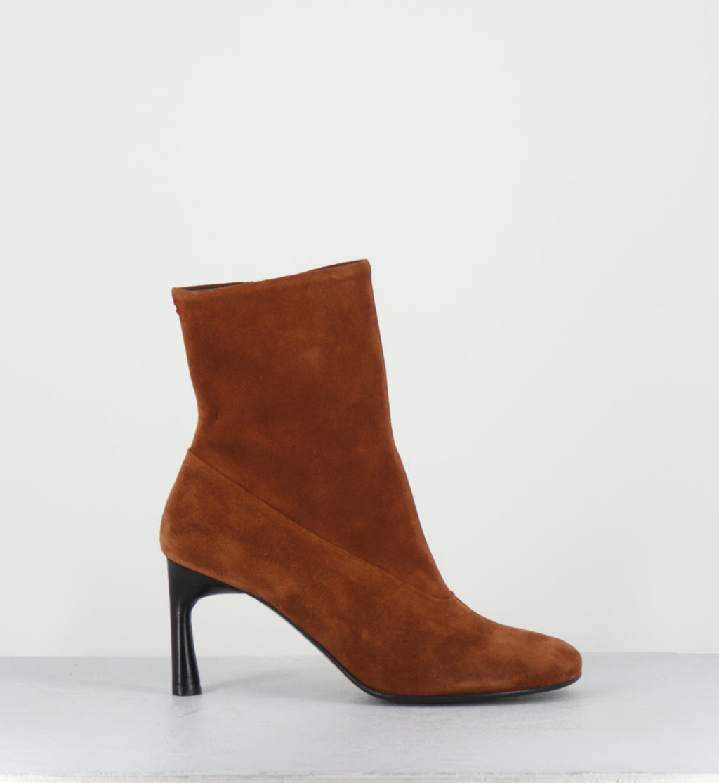 Bottines à talon en daim camel - LORI15 VELOUR TABAC