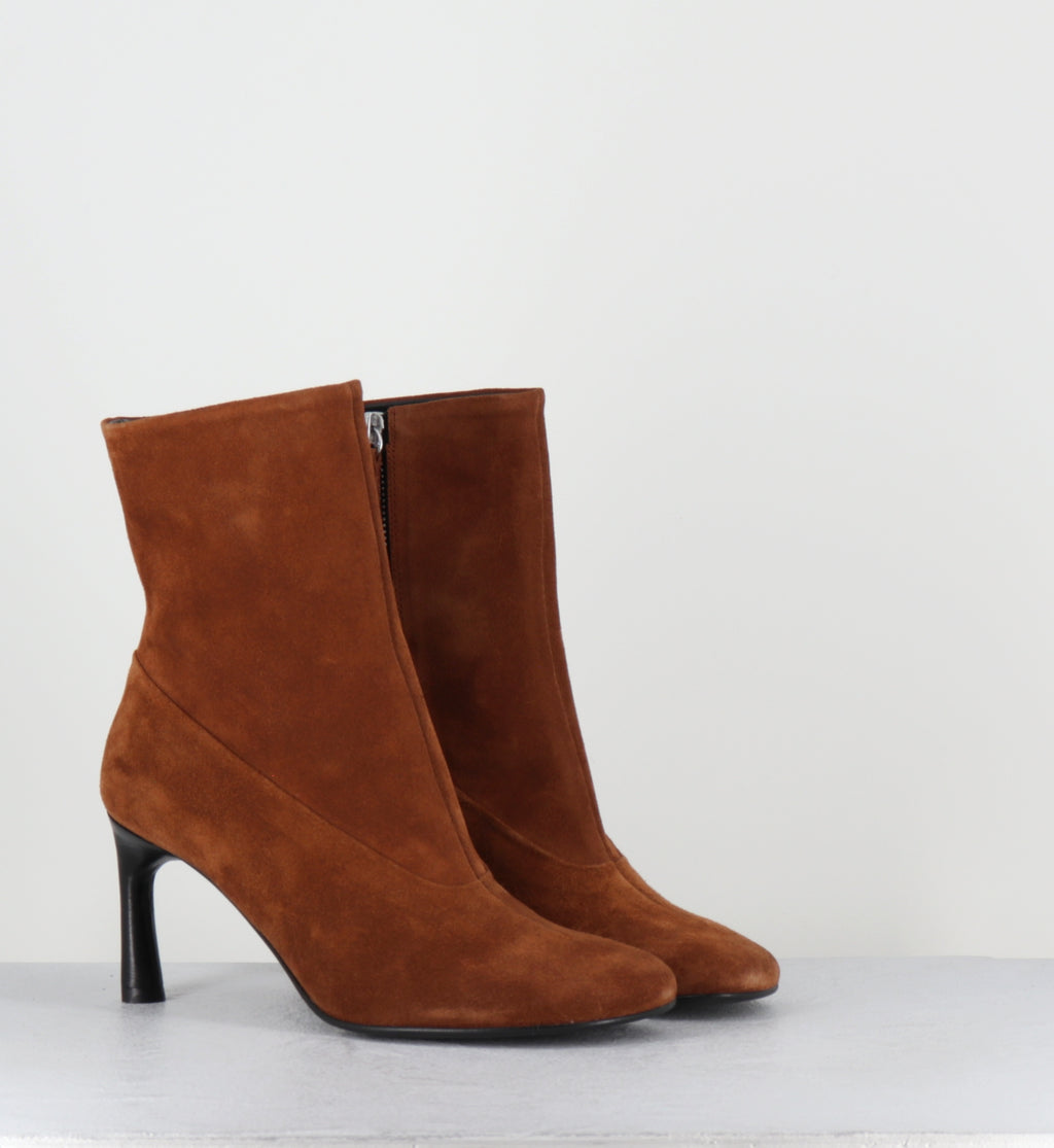 Bottines à talon en daim camel - LORI15 VELOUR TABAC
