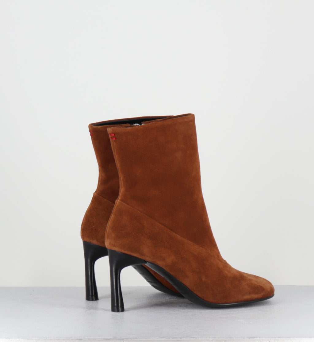 Bottines à talon en daim camel - LORI15 VELOUR TABAC