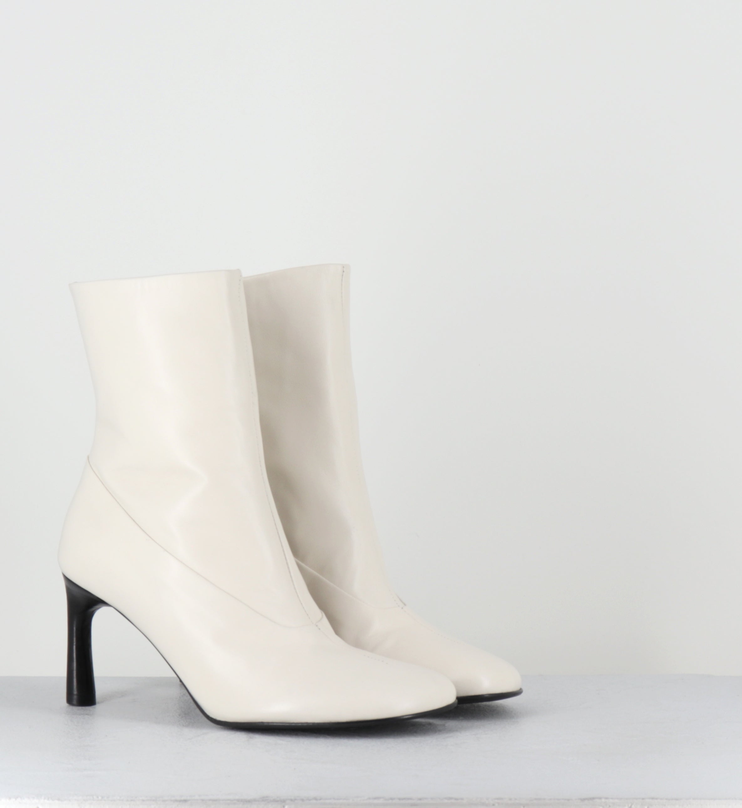 Boots en cuir blanc à talon - LORI15 BARON LATTE