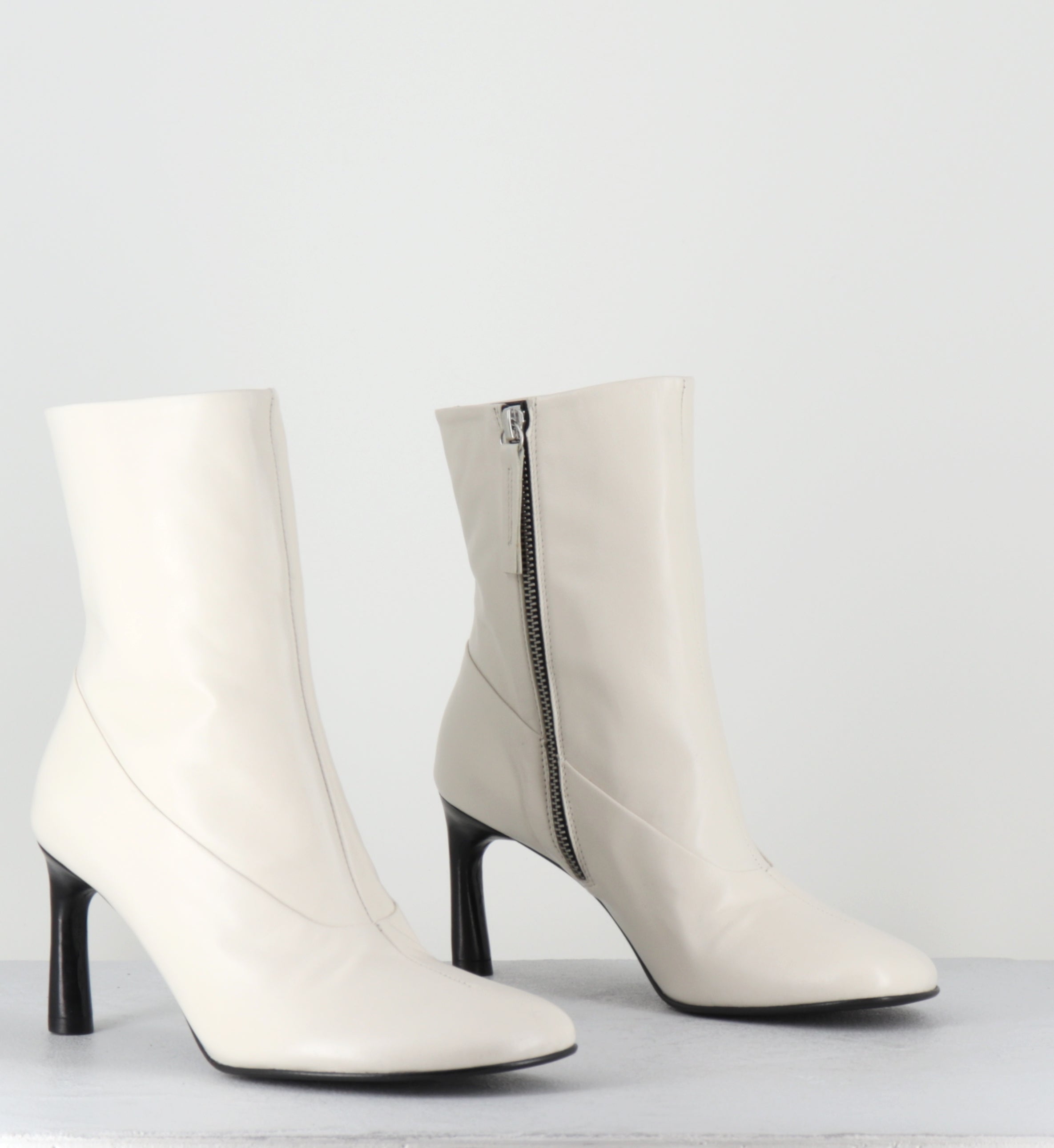 Boots en cuir blanc à talon - LORI15 BARON LATTE