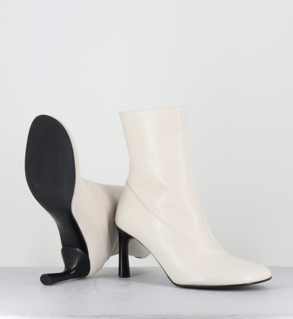 Boots en cuir blanc à talon - LORI15 BARON LATTE