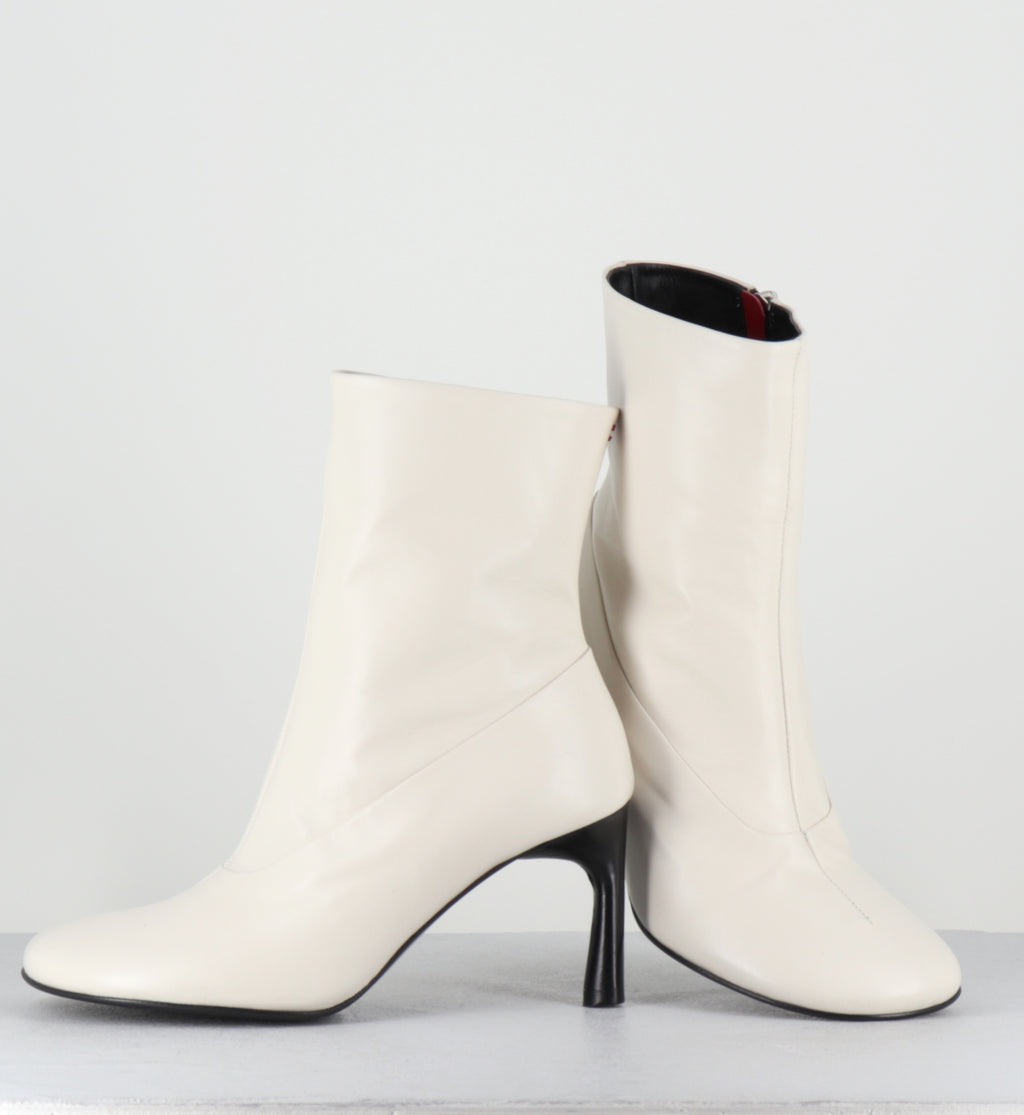 Boots en cuir blanc à talon - LORI15 BARON LATTE
