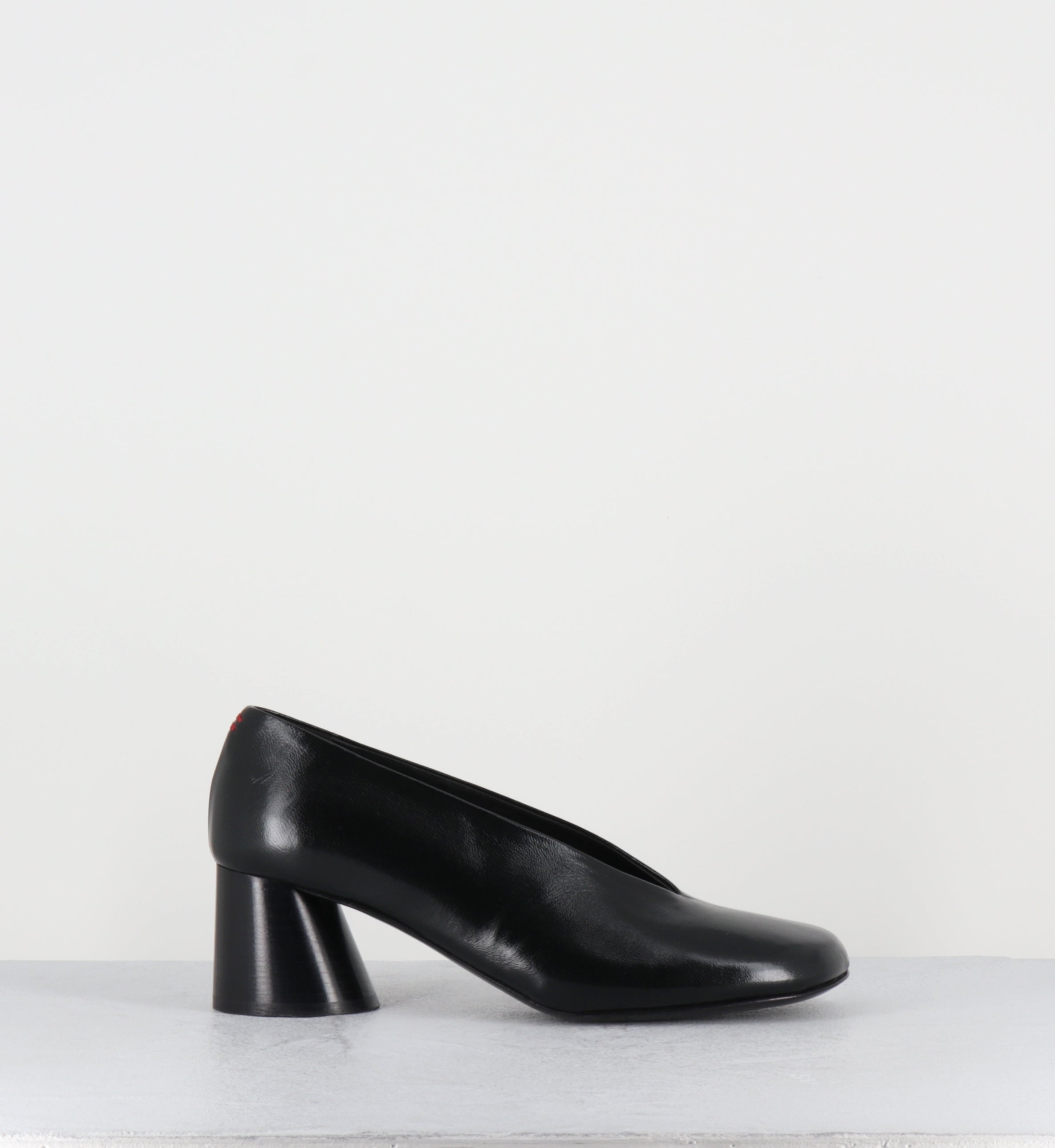 Escarpins en cuir vernis noir souple talon graphique - ODILE01 GLAZE NERO