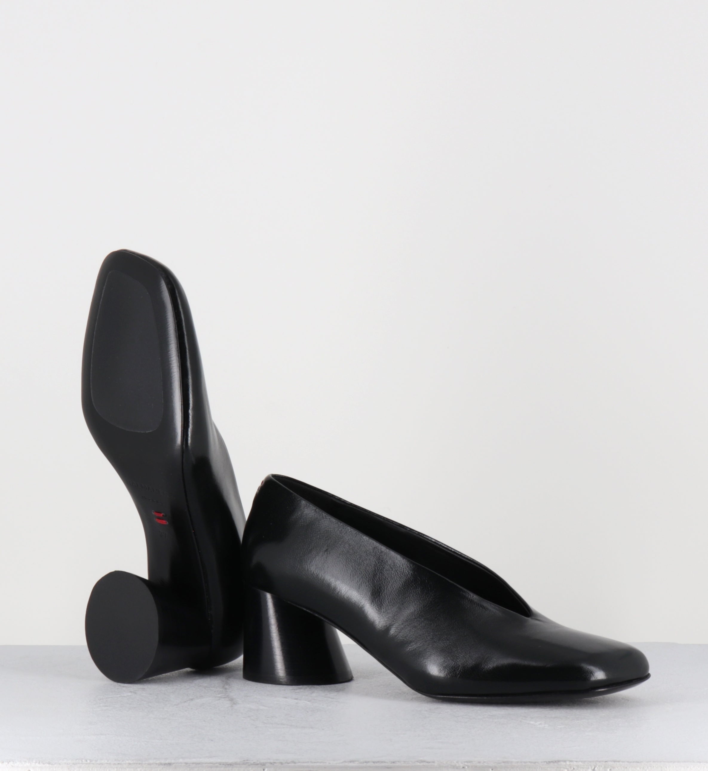 Escarpins en cuir vernis noir souple talon graphique - ODILE01 GLAZE NERO