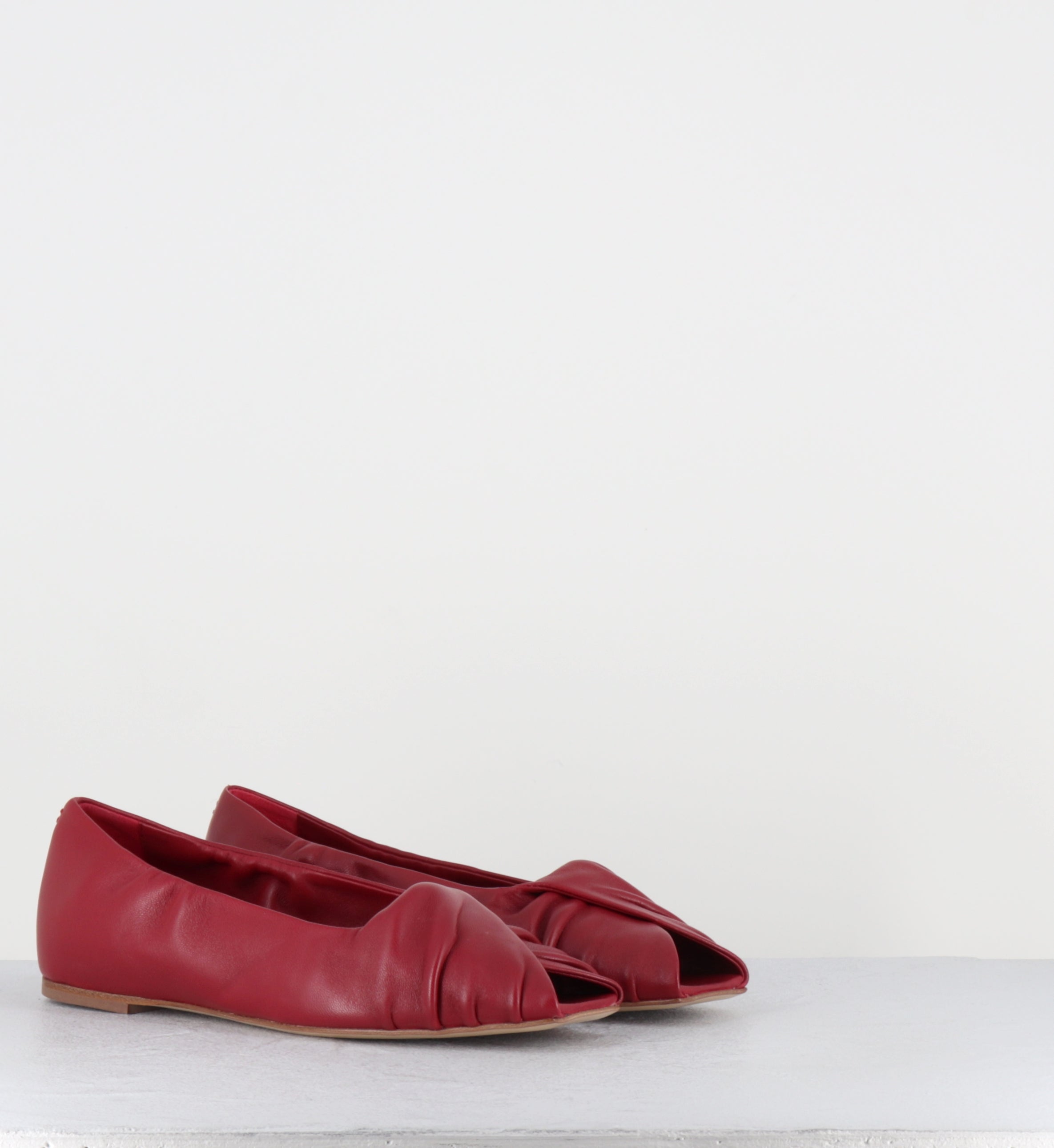 Ballerines sandales en cuir rouge - SAMI01 BARON PASSION