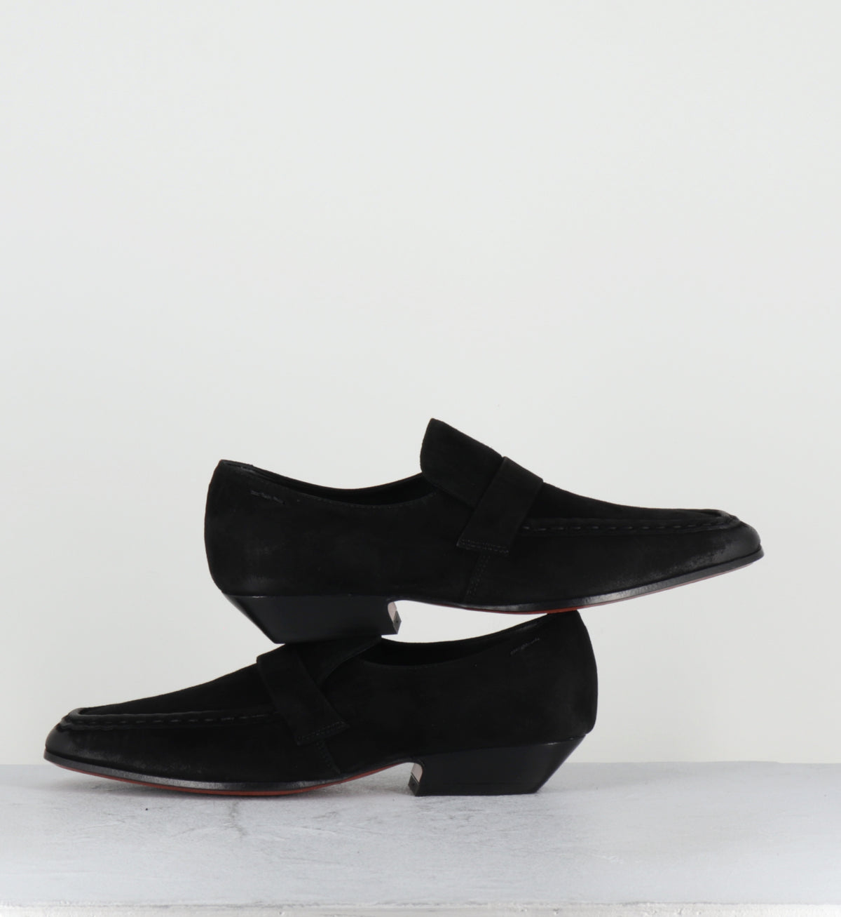 Mocassins daim noir petit talon - 62270 QUEEN NERO