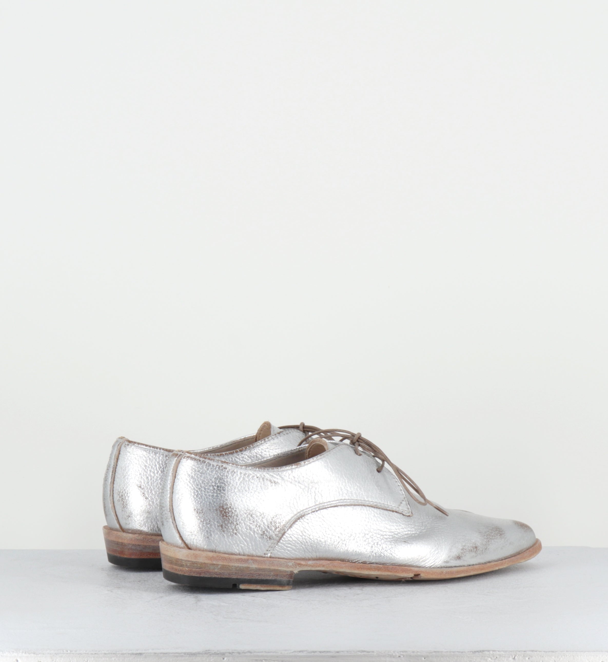 Derby bout pointu cuir argent - DL19A LAM ARGENTO