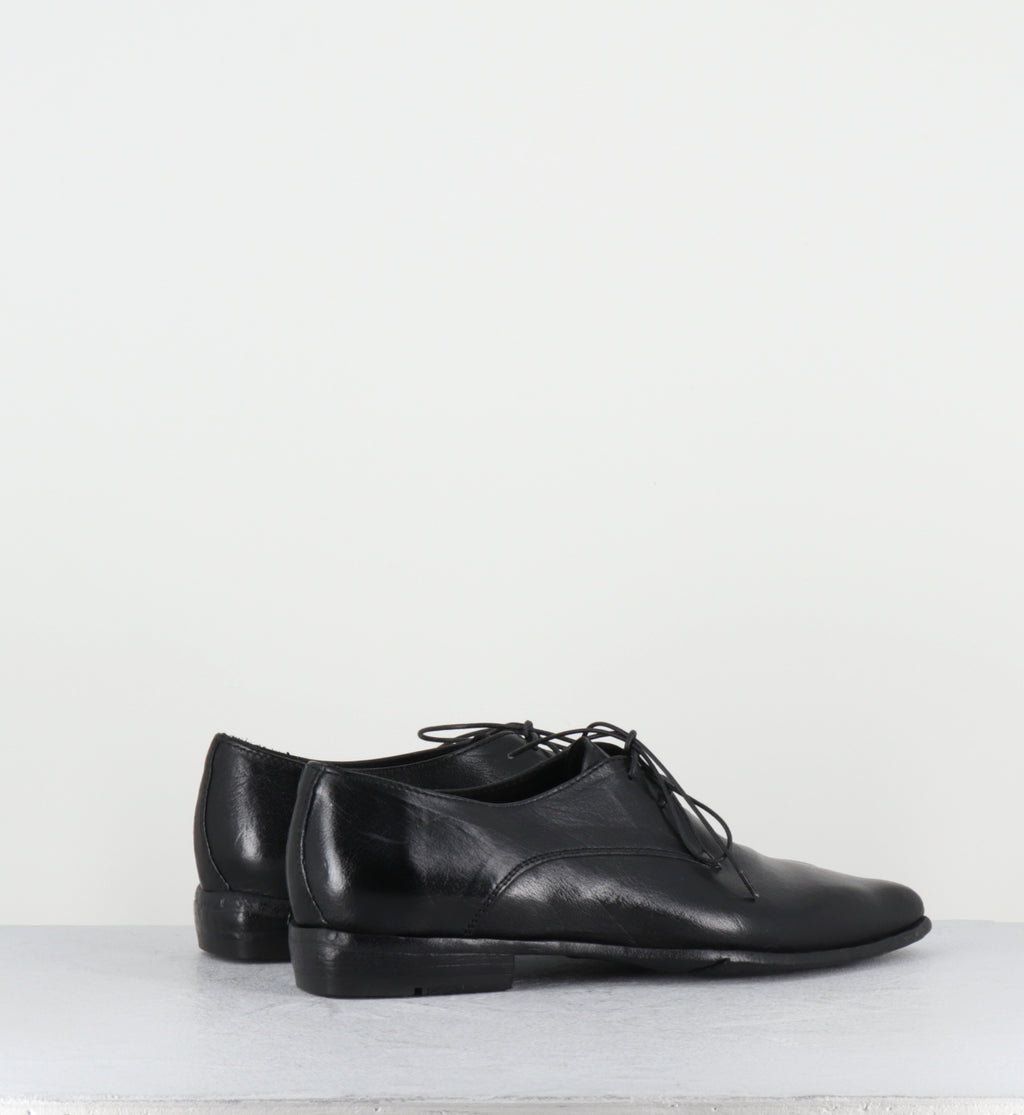 Derby bout pointu cuir noir - DL19A RANCH NERO